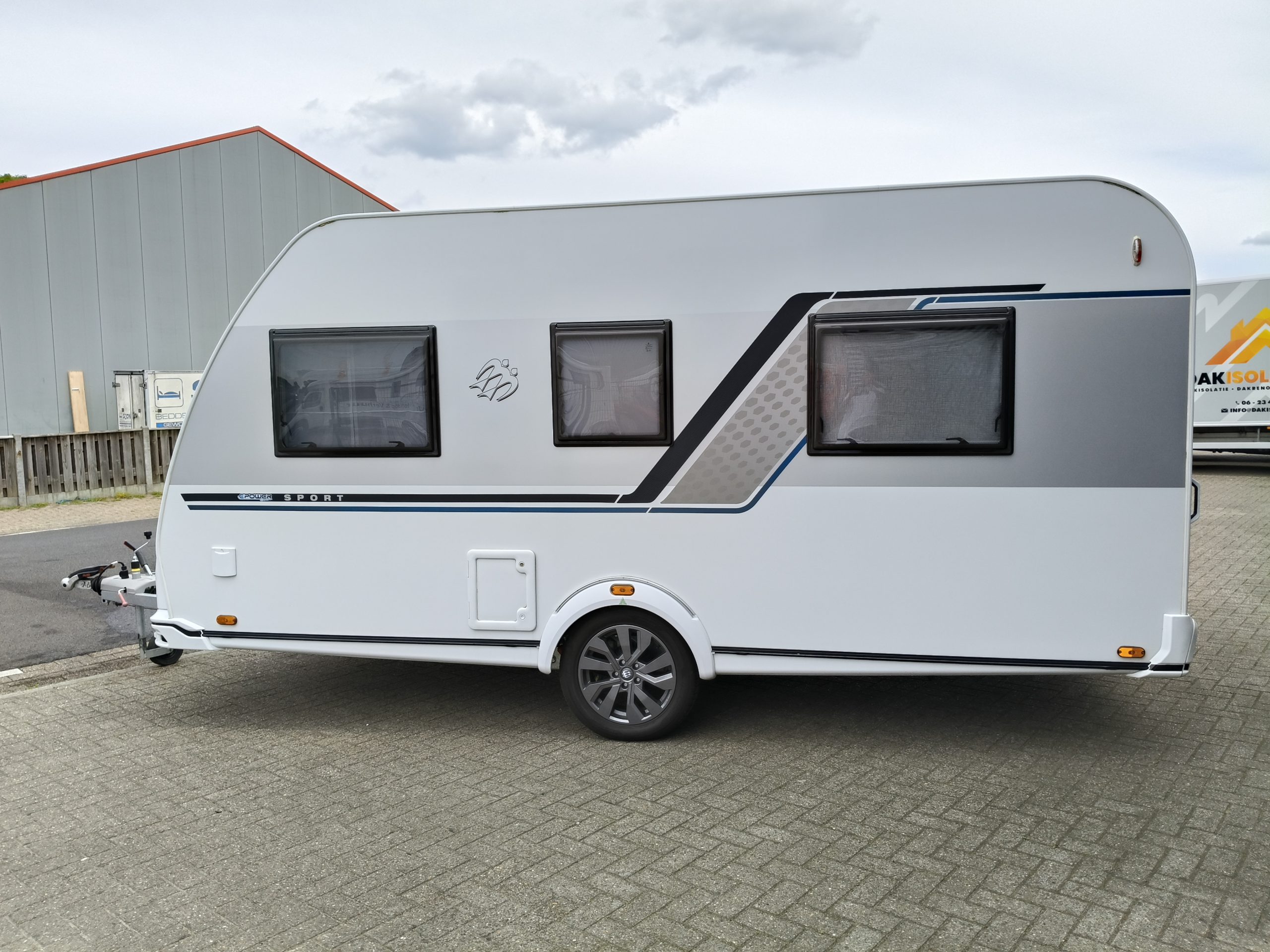 Knaus Sport E-power 420 QD