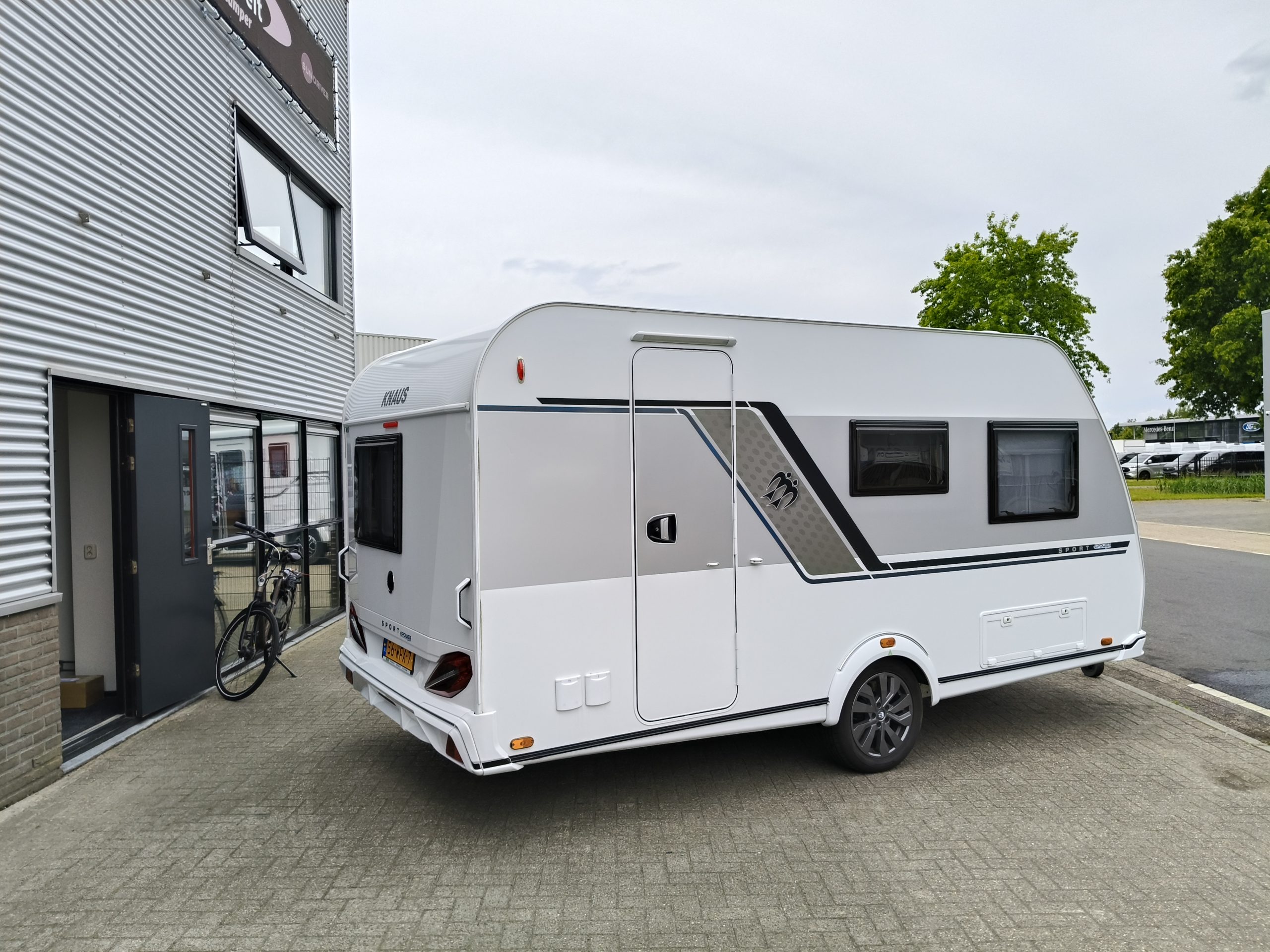 Knaus Sport E-power 420 QD