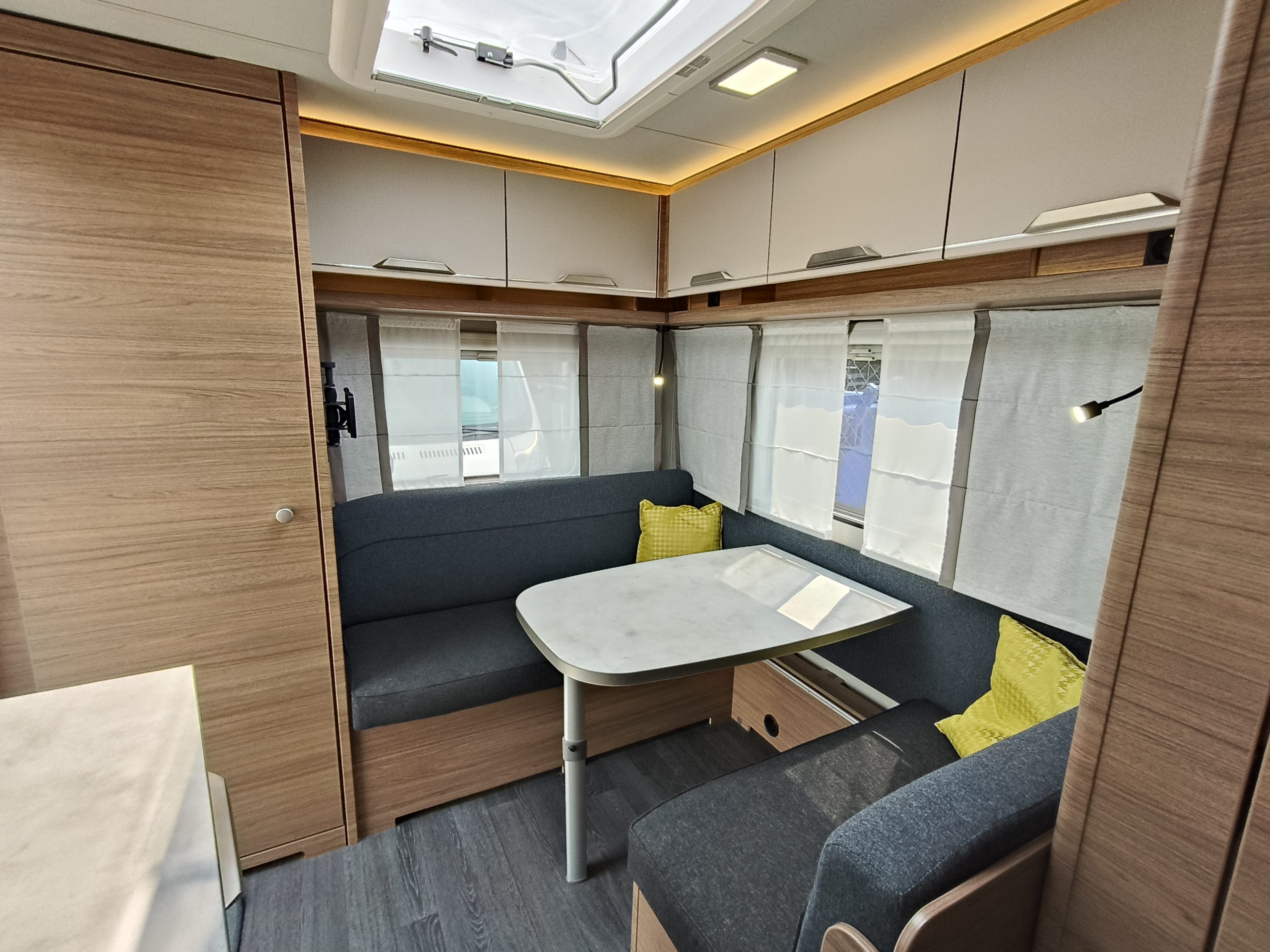 Knaus Sport E-power 420 QD