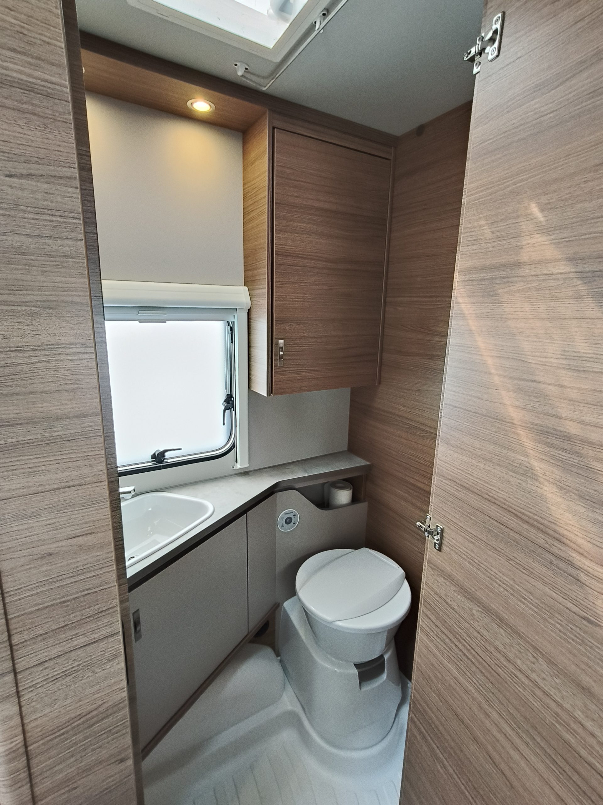 Knaus Sport E-power 420 QD