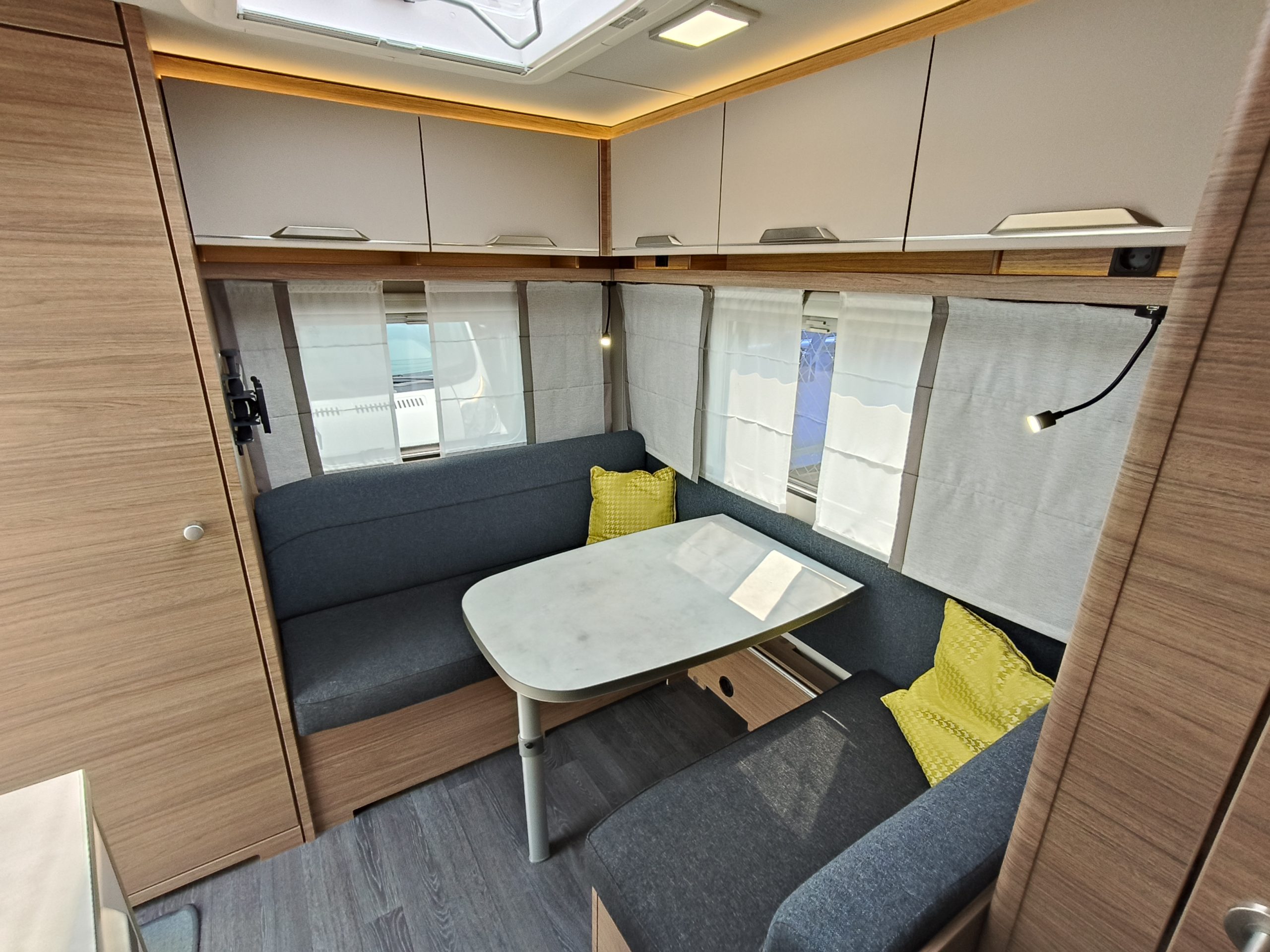 Knaus Sport E-power 420 QD