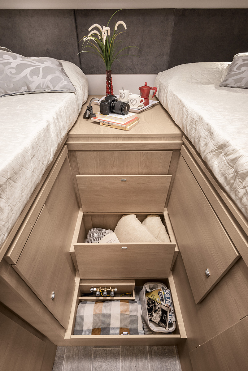 GiottiLine Siena 385  Premiere Edition enkelebedden met hefbed 5 pers.  model 25 automaat