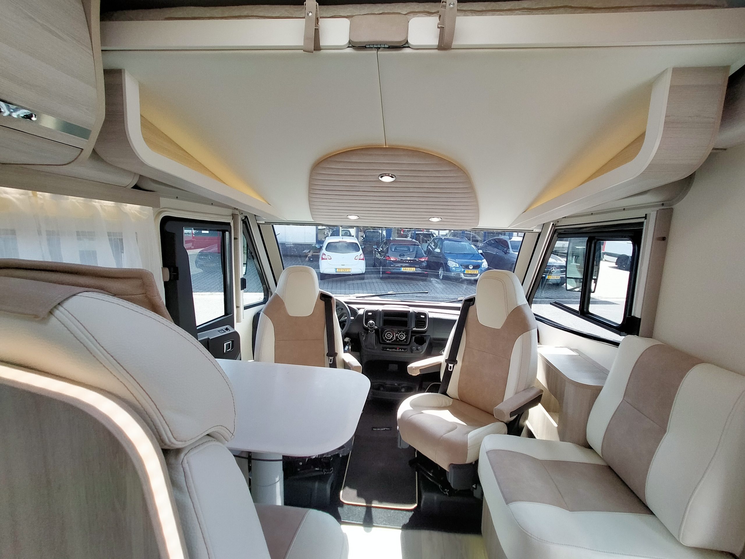 Sun Driver I-Lux 7DB Lengtebeden & Hefbed Automaat