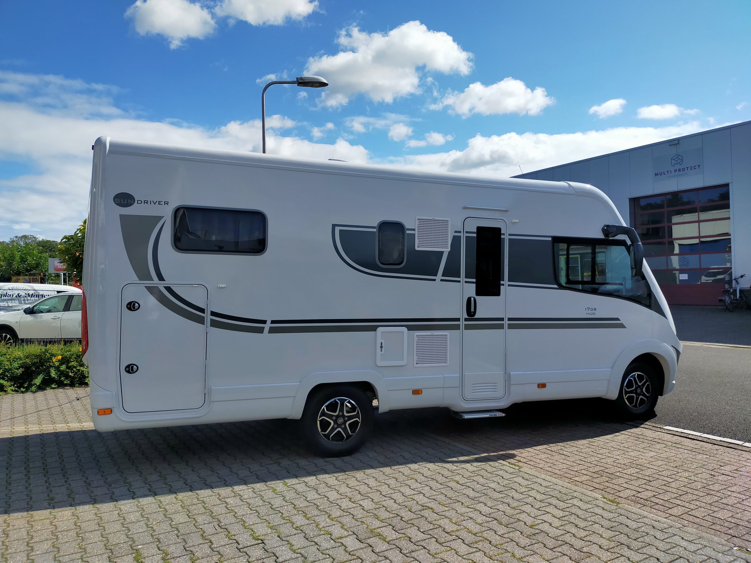 Sun Driver I-Lux 7DB Lengtebeden & Hefbed Automaat