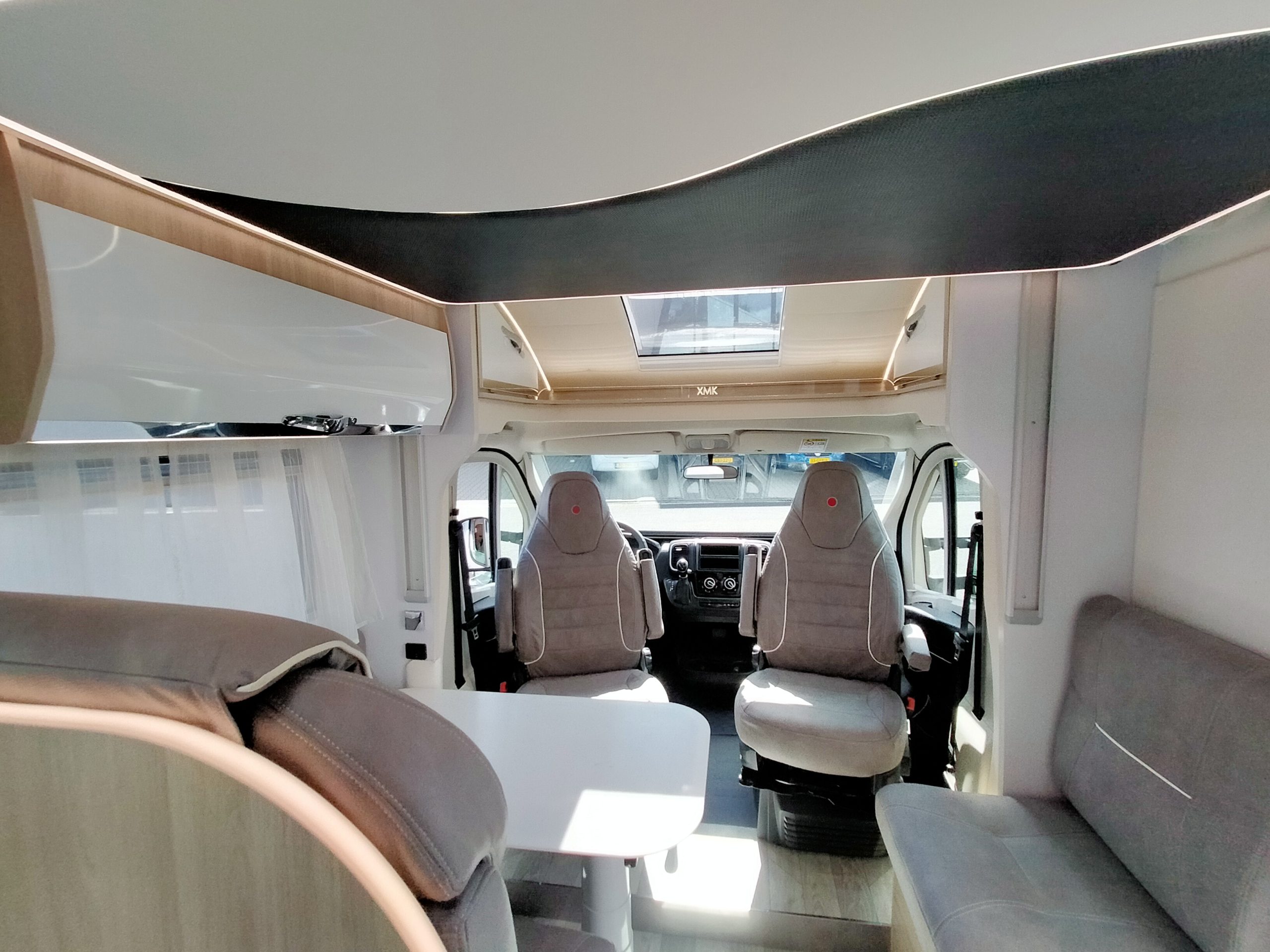 Sun Driver T740 Premium- Lengtebedden & Hefbed- Automaat! NIEUW 2025