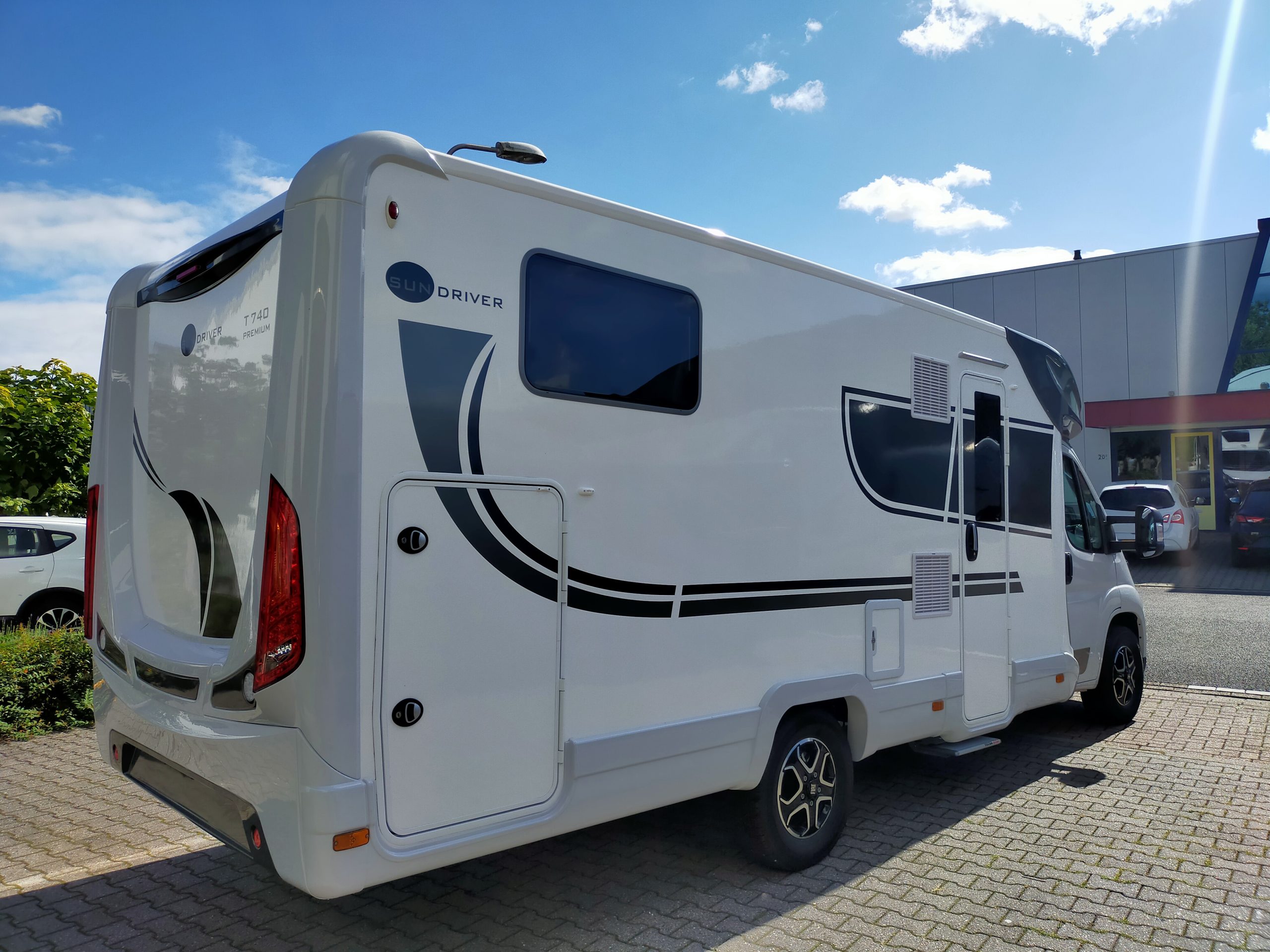 Sun Driver T740 Premium- Lengtebedden & Hefbed- Automaat! NIEUW 2025