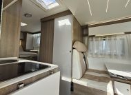 Sun Driver T695 Elegance Queensbed en hefbed 5 gordel plekken.