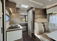 Sun Driver T695 Elegance Queensbed en hefbed 5 gordel plekken.