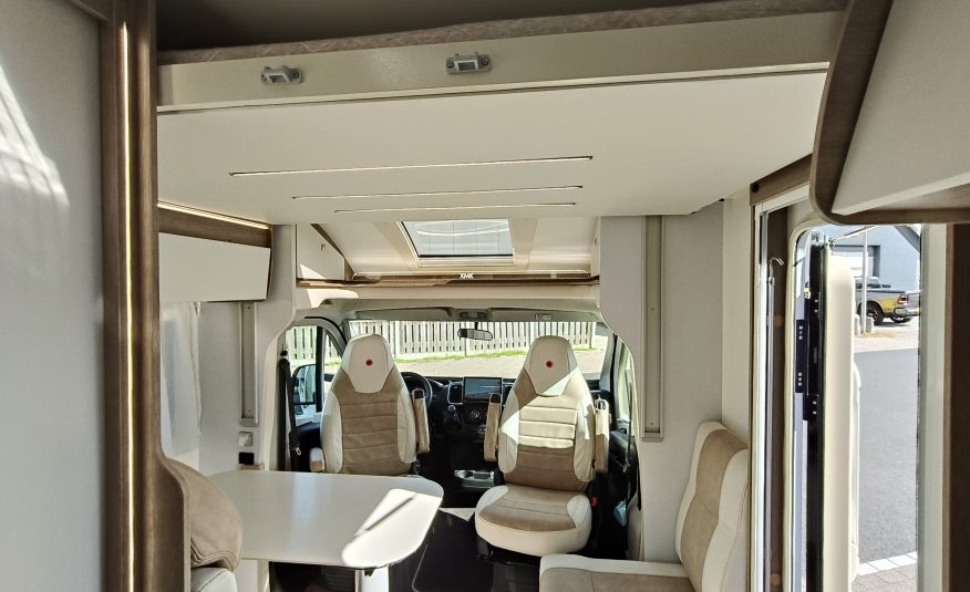 Sun Driver T695 Elegance Queensbed en hefbed 5 gordel plekken.