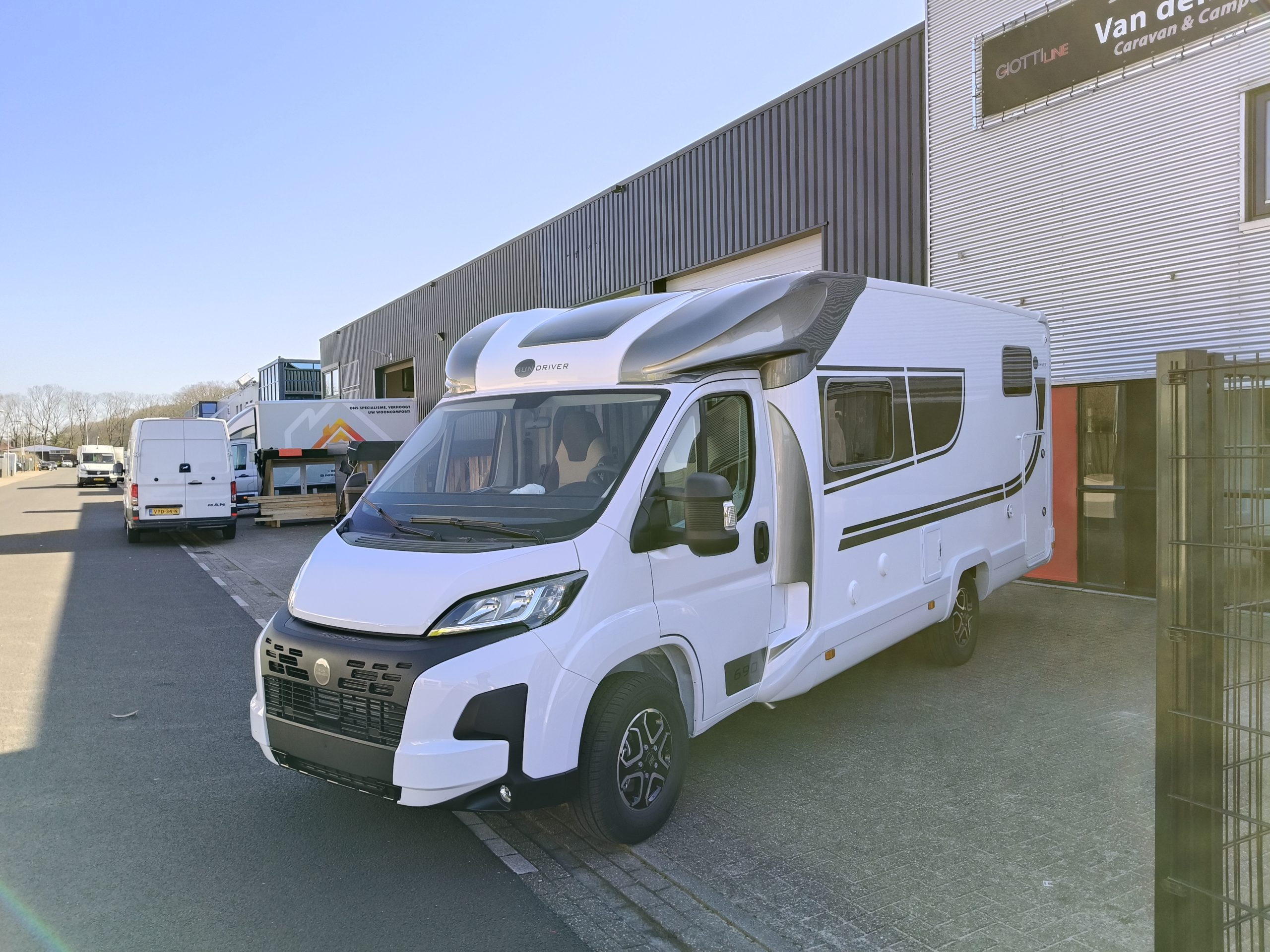 Sun Driver T740 Premium- Lengtebedden & Hefbed- Automaat! NIEUW 2025