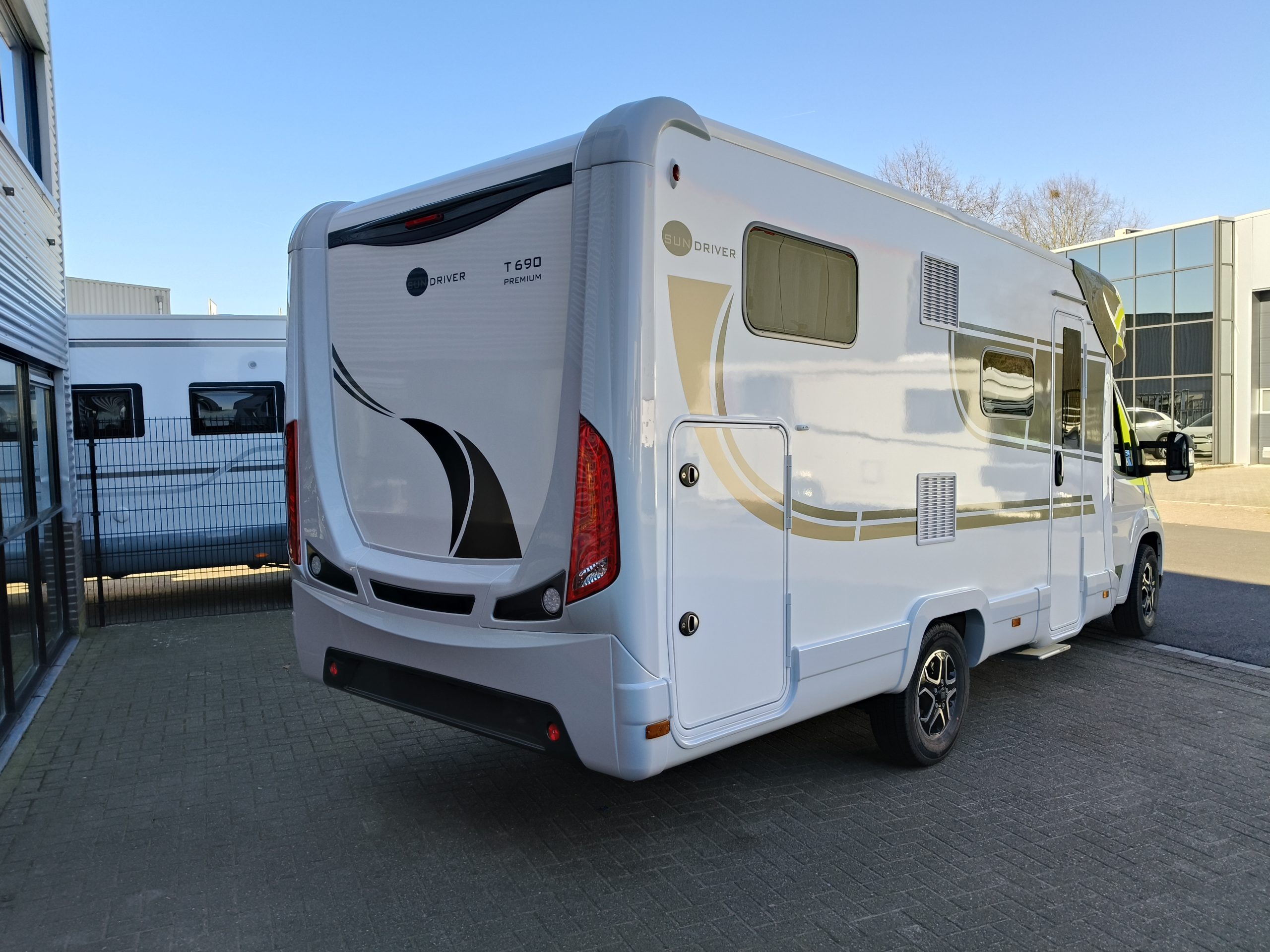 Sun Driver T740 Premium- Lengtebedden & Hefbed- Automaat! NIEUW 2025