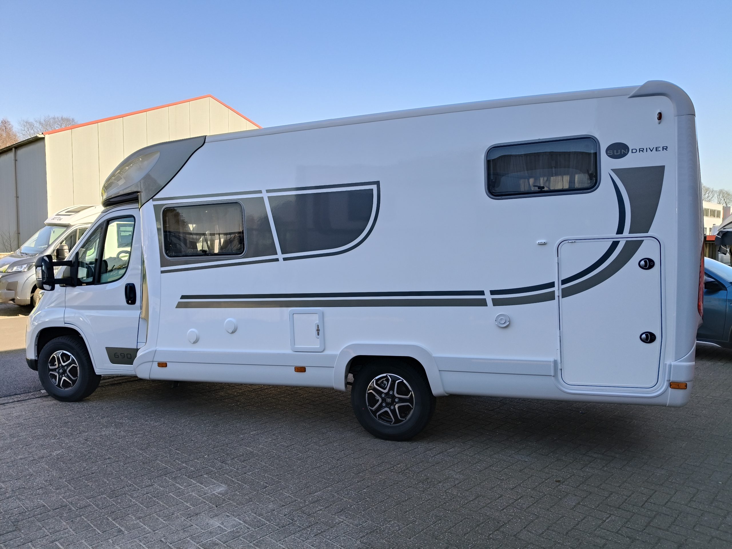 Sun Driver T740 Premium- Lengtebedden & Hefbed- Automaat! NIEUW 2025