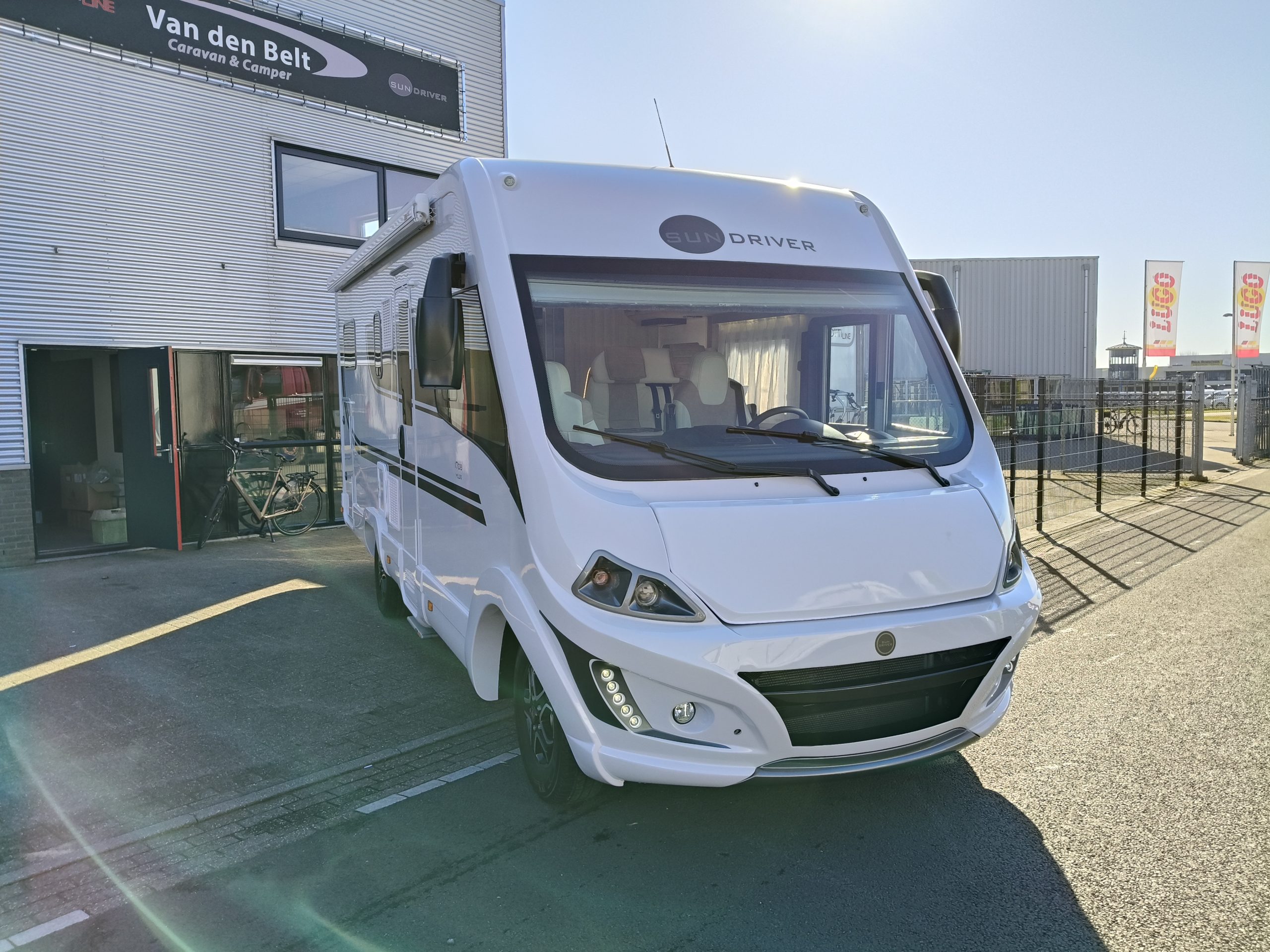 Sun Driver I-Lux 7DB Lengtebeden & Hefbed Automaat