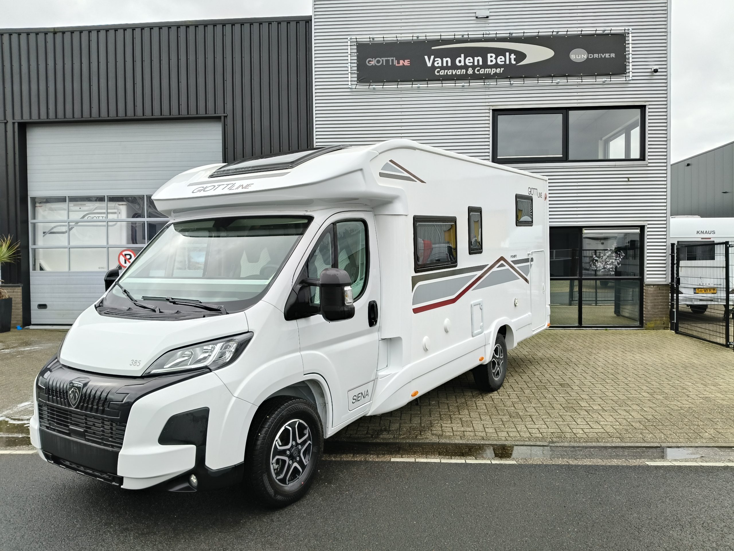 GiottiLine Siena 385  Premiere Edition enkelebedden met hefbed 5 pers.  model 26 automaat