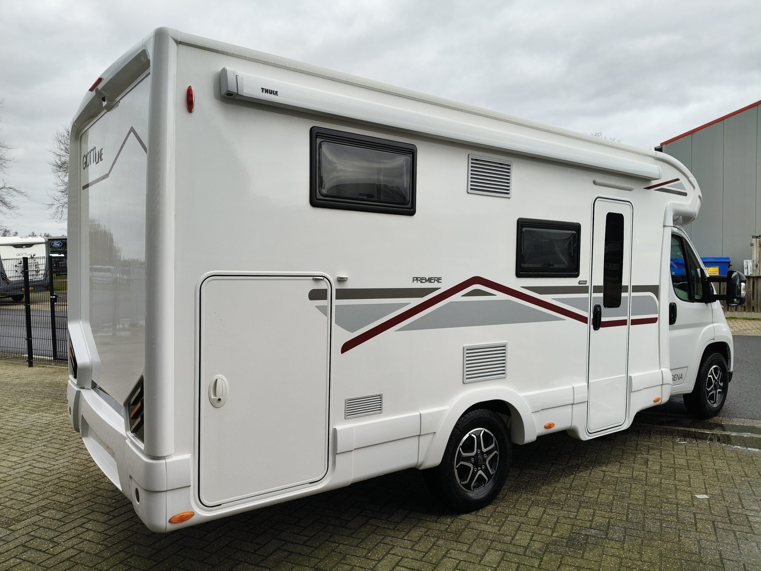 GiottiLine Siena 385  Premiere Edition enkelebedden met hefbed 5 pers.  model 26 automaat