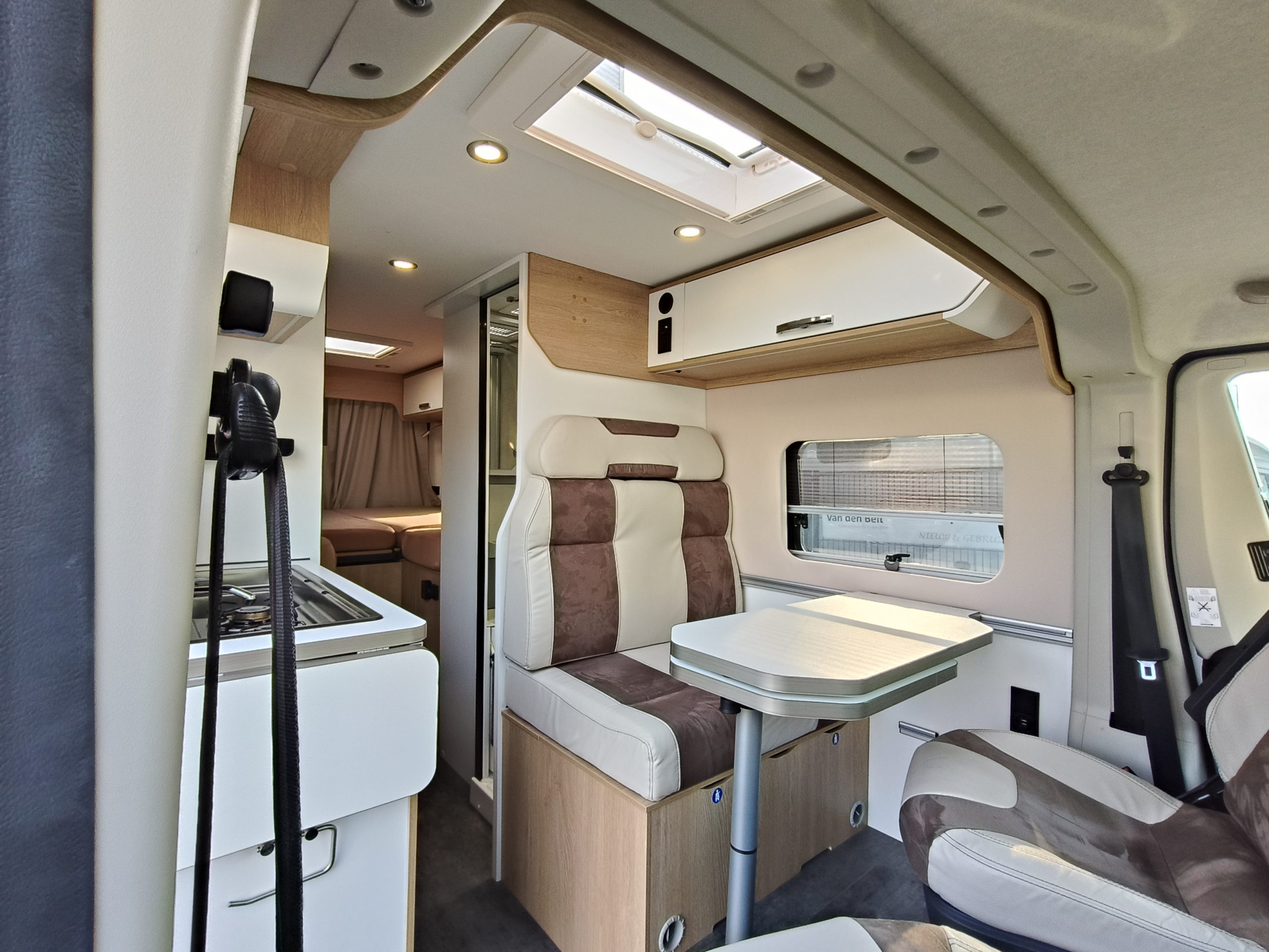 Pilote Mooveo Van 63EB Lengte bedden Fiat AUTOMAAT