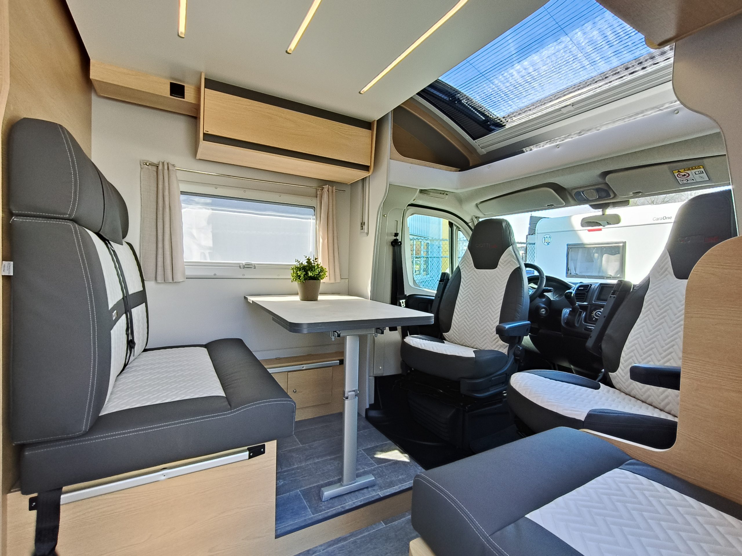 GiottiLine Siena 385  Premiere Edition enkelebedden met hefbed 5 pers.  model 25 automaat