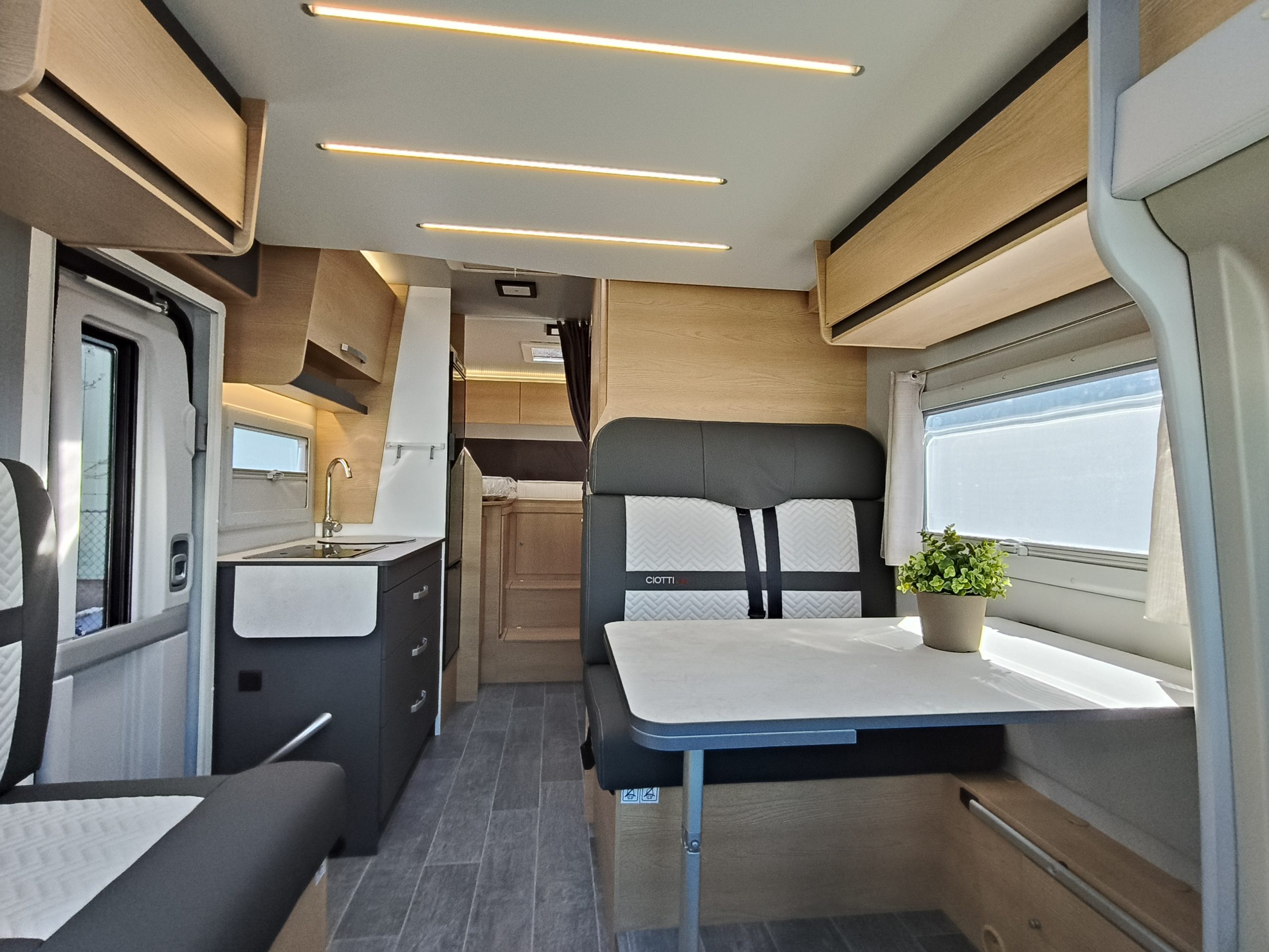 GiottiLine Siena 385  Premiere Edition enkelebedden met hefbed 5 pers.  model 25 automaat