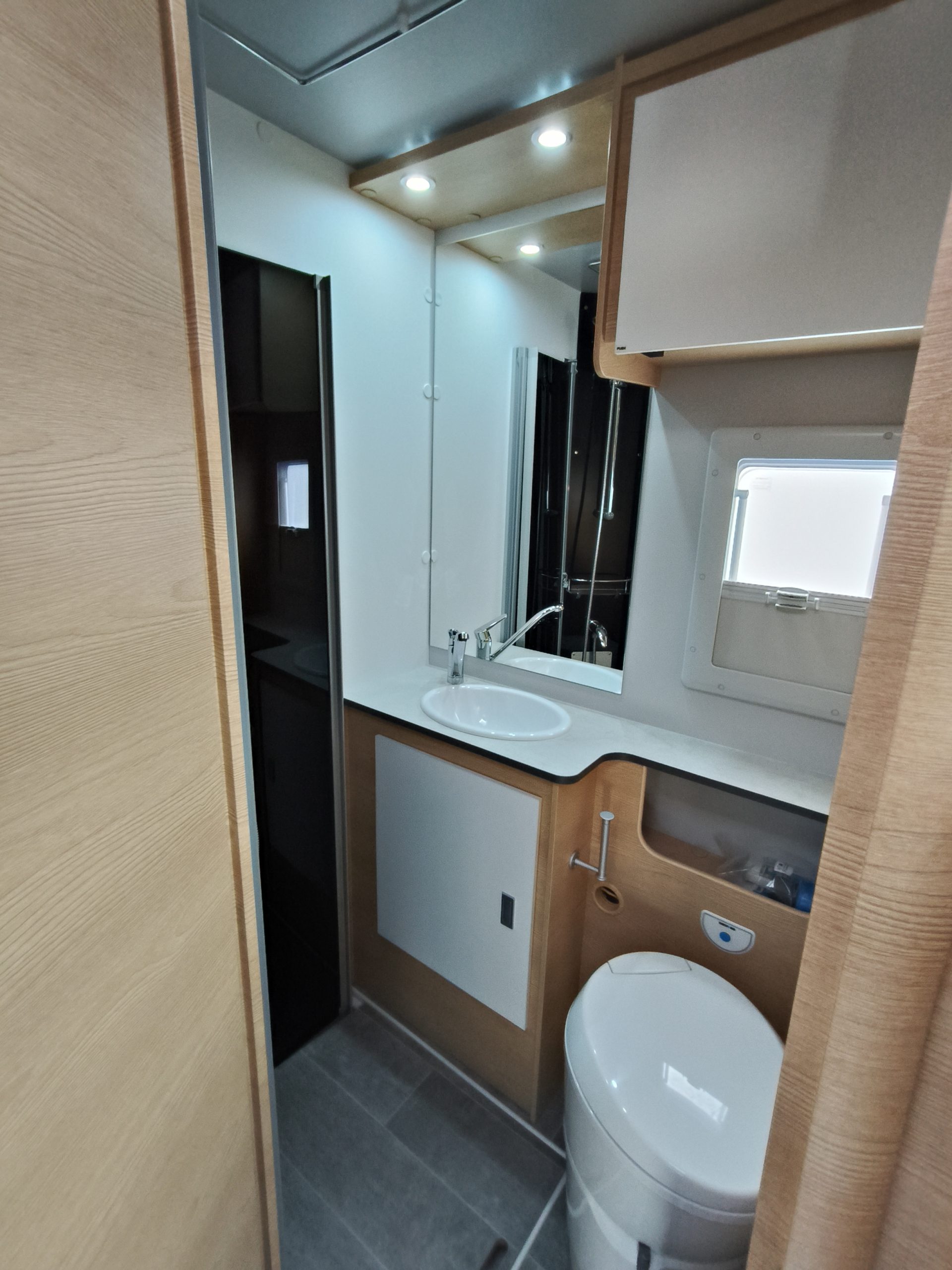 GiottiLine Siena 385  Premiere Edition enkelebedden met hefbed 5 pers.  model 25 automaat