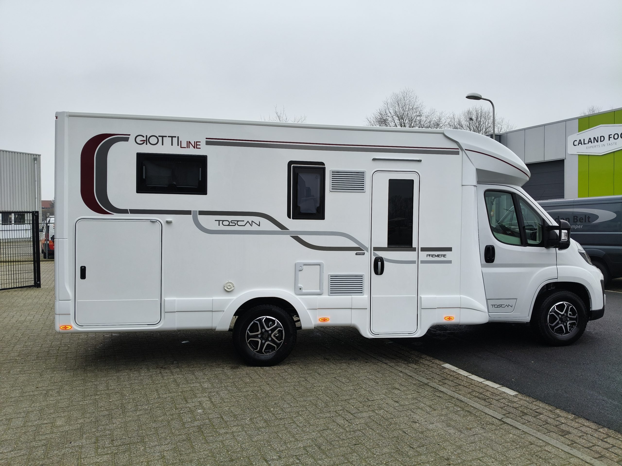 GiottiLine Toscan 69GC Enkelebedden opt: Automaat/ hefbed/ 5e gordelplek