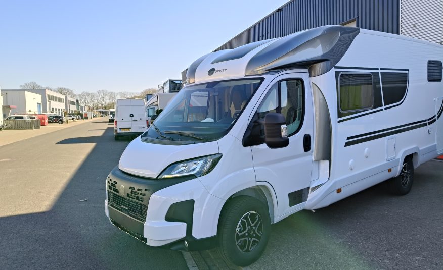 Sun Driver T690 Premium Lengte bedden en hefbed 5 pers. Automaat