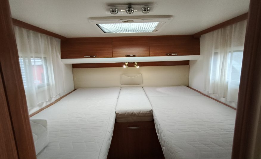 Adria Matrix Plus 680 SL 5 persoons met hefbed
