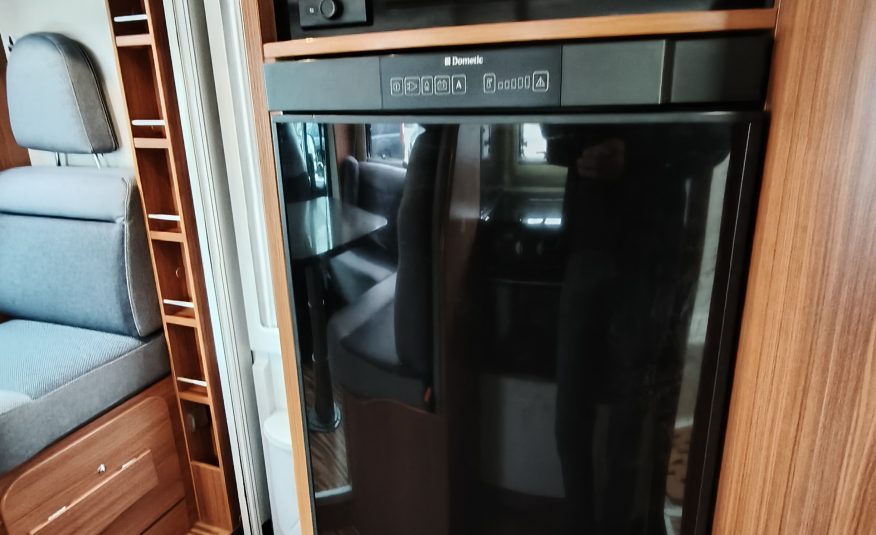 Adria Matrix Plus 680 SL 5 persoons met hefbed