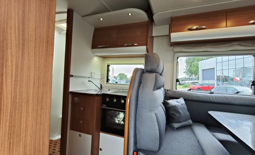 Adria Matrix Plus 680 SL 5 persoons met hefbed