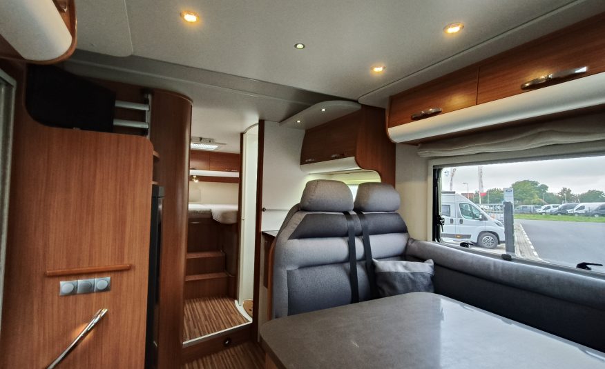 Adria Matrix Plus 680 SL 5 persoons met hefbed
