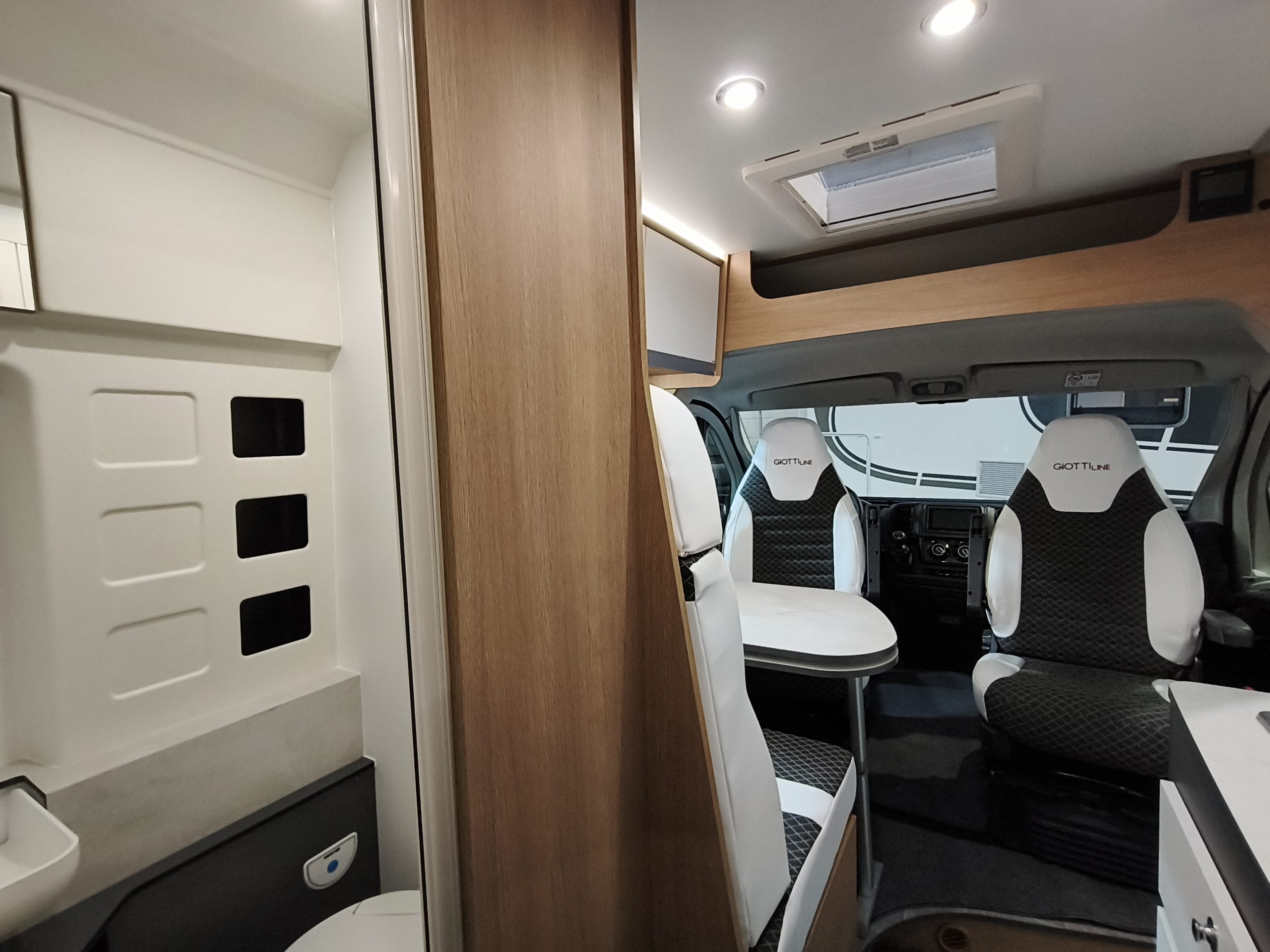 GiottiVan 54T Privilage pakket Dwarsbed COMPACT 2026 model