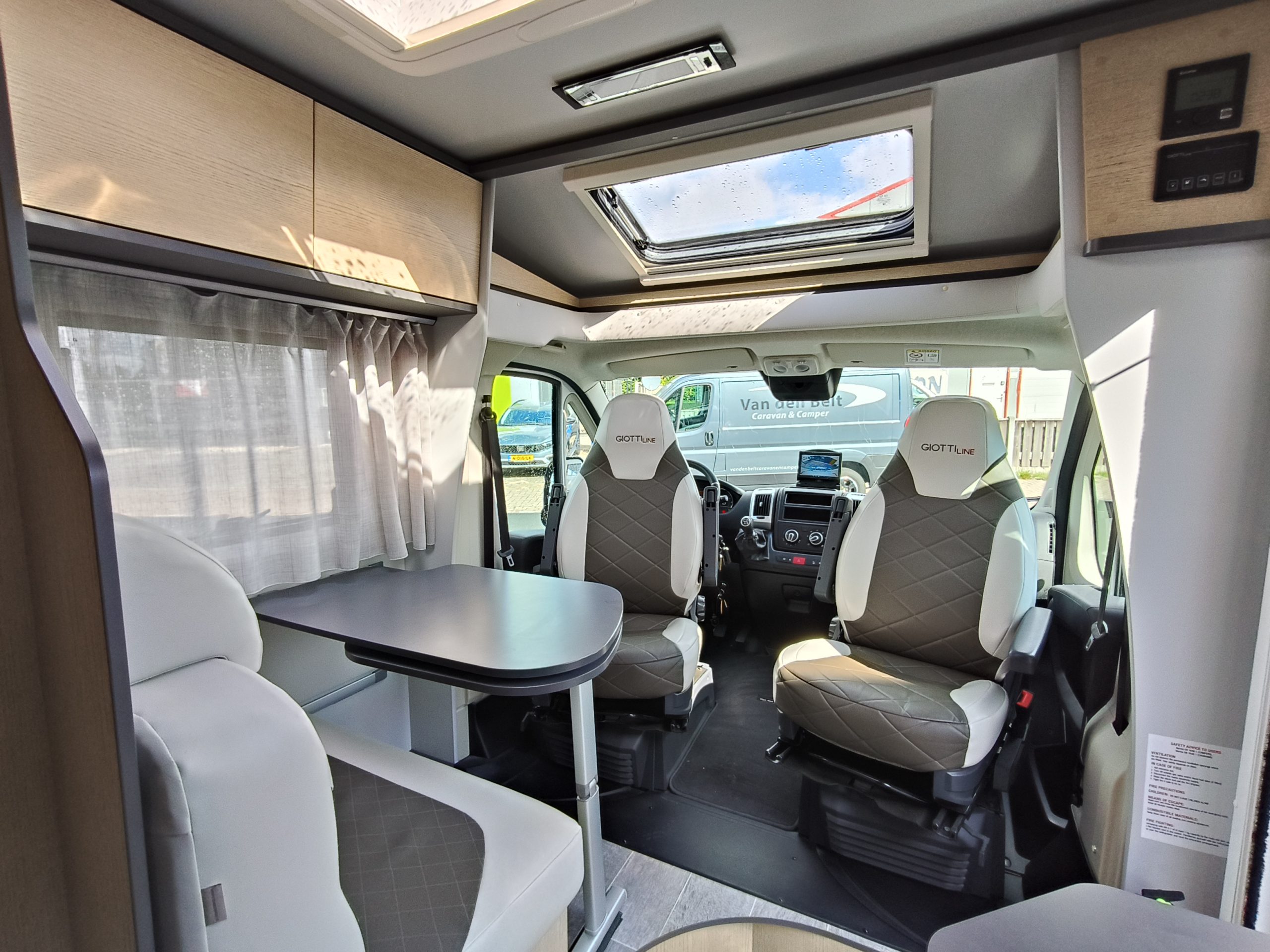 GiottiLine Compact C66 Privilege Lengtebedden slechts 660 cm lang 210 cm breed!