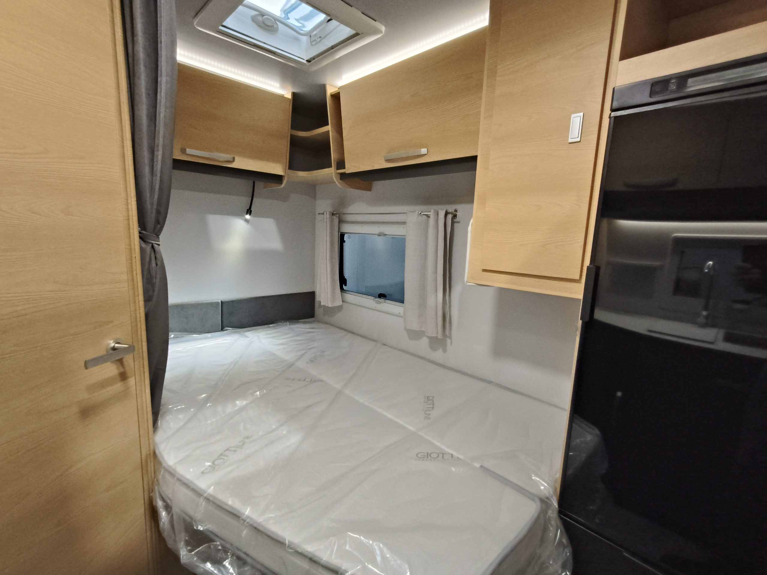 GiottiLine Siena 330 Premiere Edition compact! Automaat!