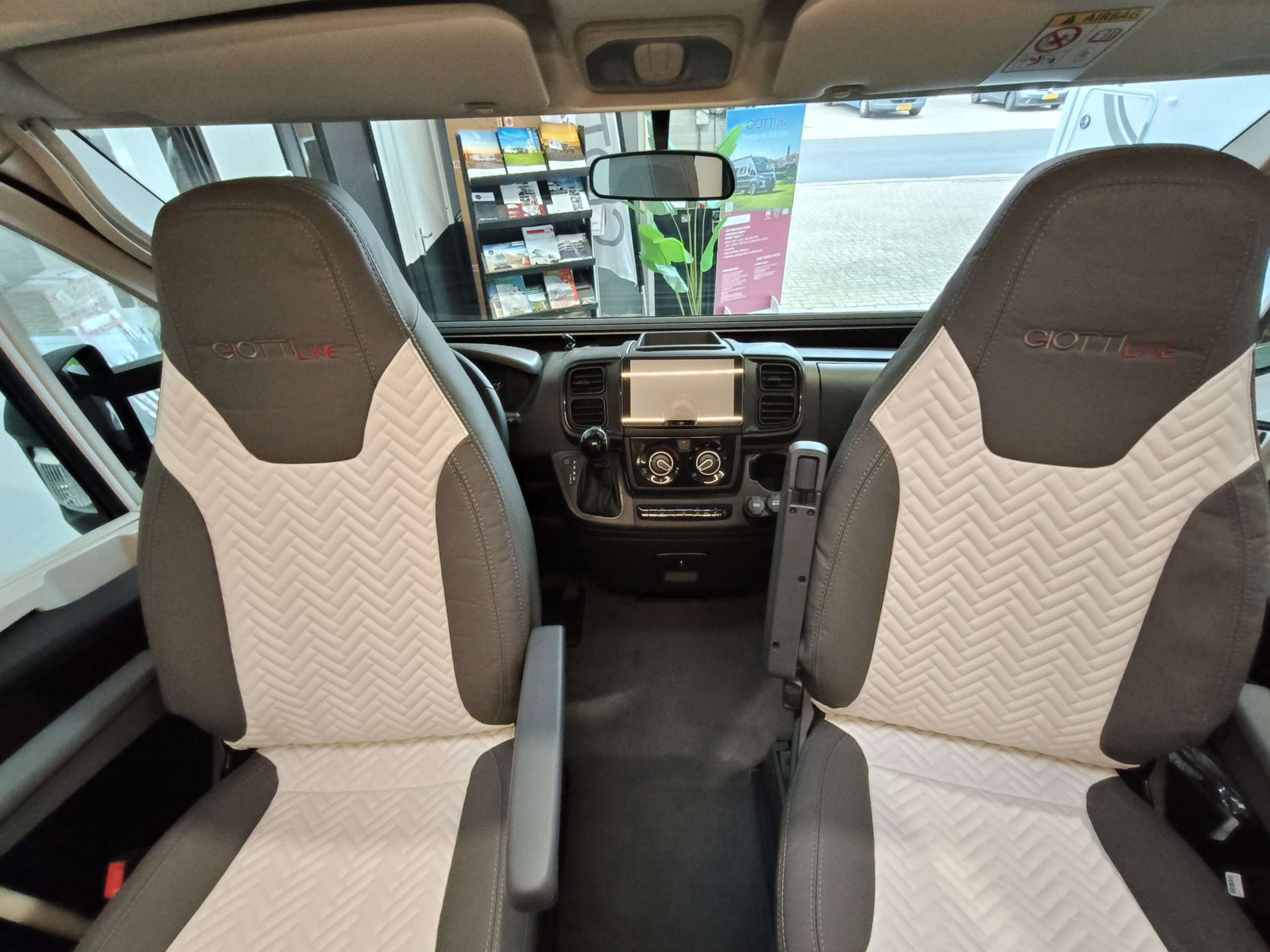 GiottiLine Siena 330 Premiere Edition compact! Automaat!