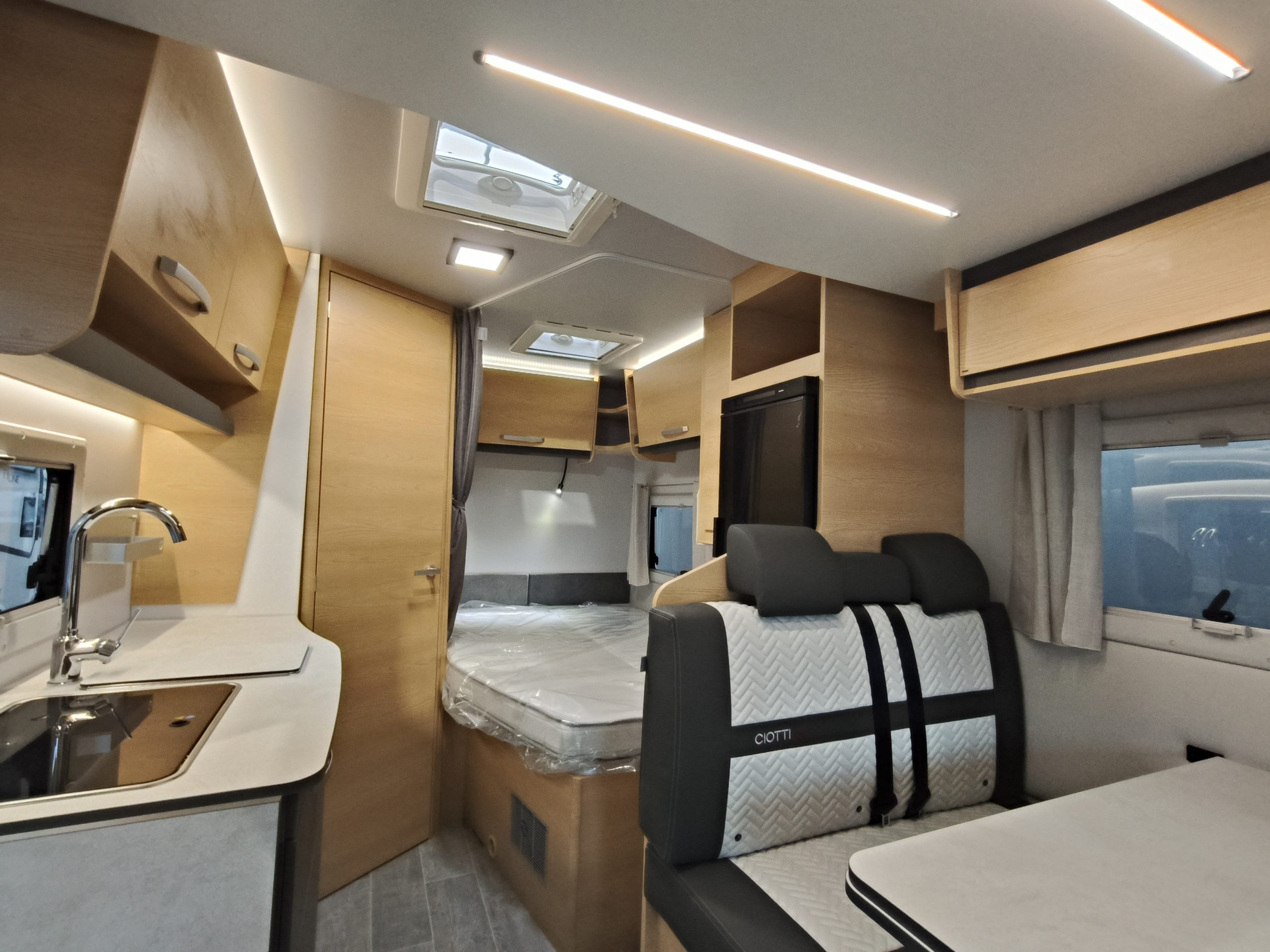 GiottiLine Siena 330 Premiere Edition compact! Automaat!