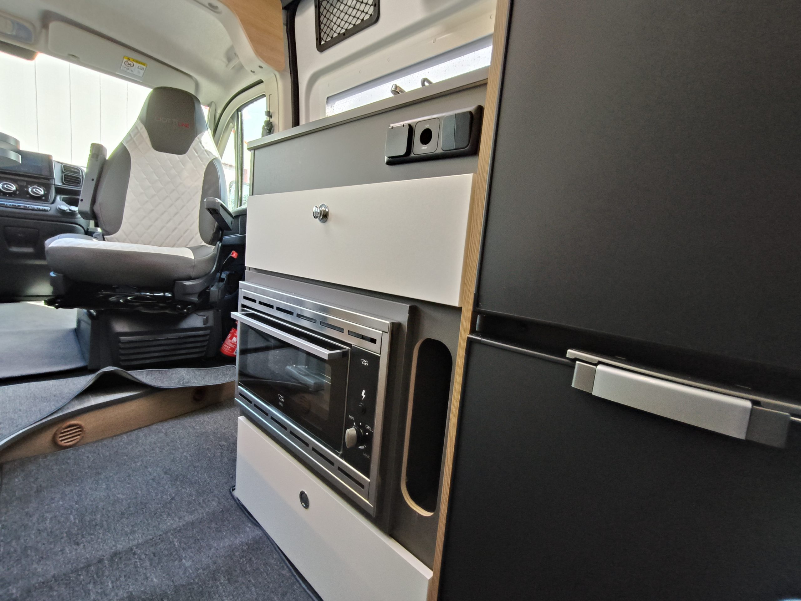 GiottiVan 64G Premiere Edition Lengte bedden (212 CM) Fiat AUTOMAAT