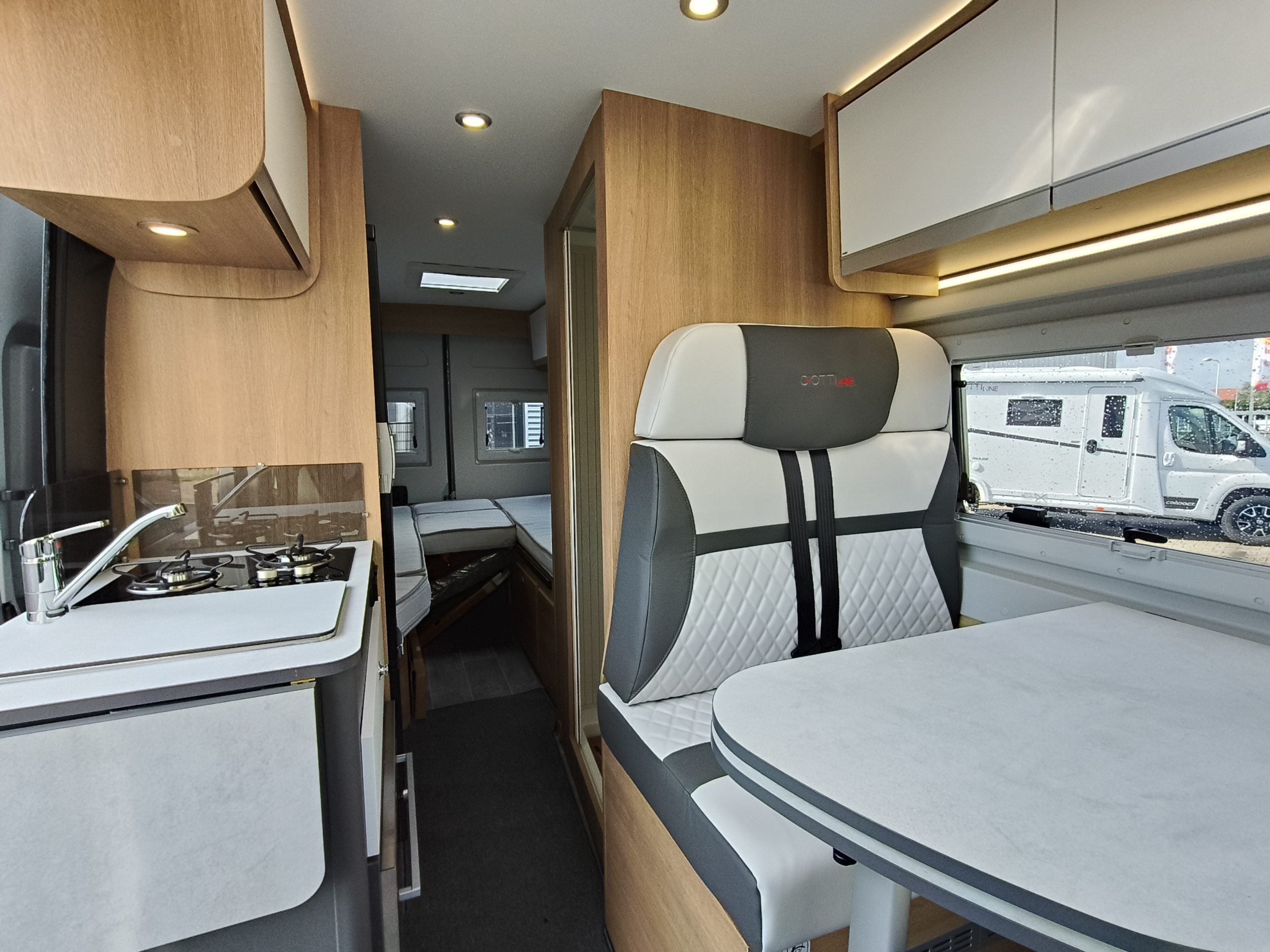 GiottiVan 64G Premiere Edition Lengte bedden (212 CM) Fiat AUTOMAAT