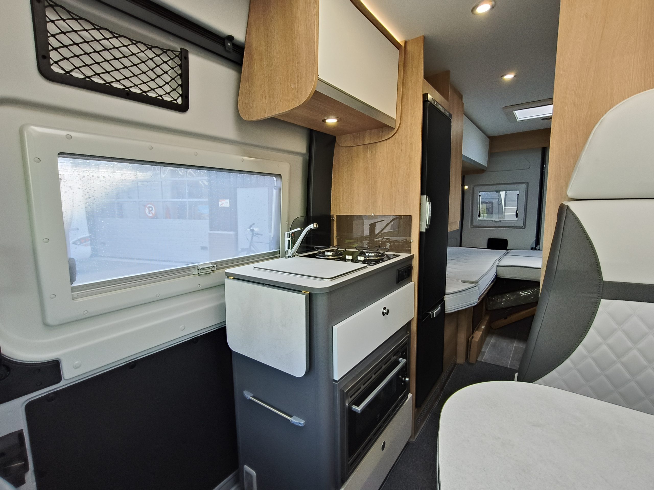 GiottiVan 64G Premiere Edition Lengte bedden (212 CM) Fiat AUTOMAAT