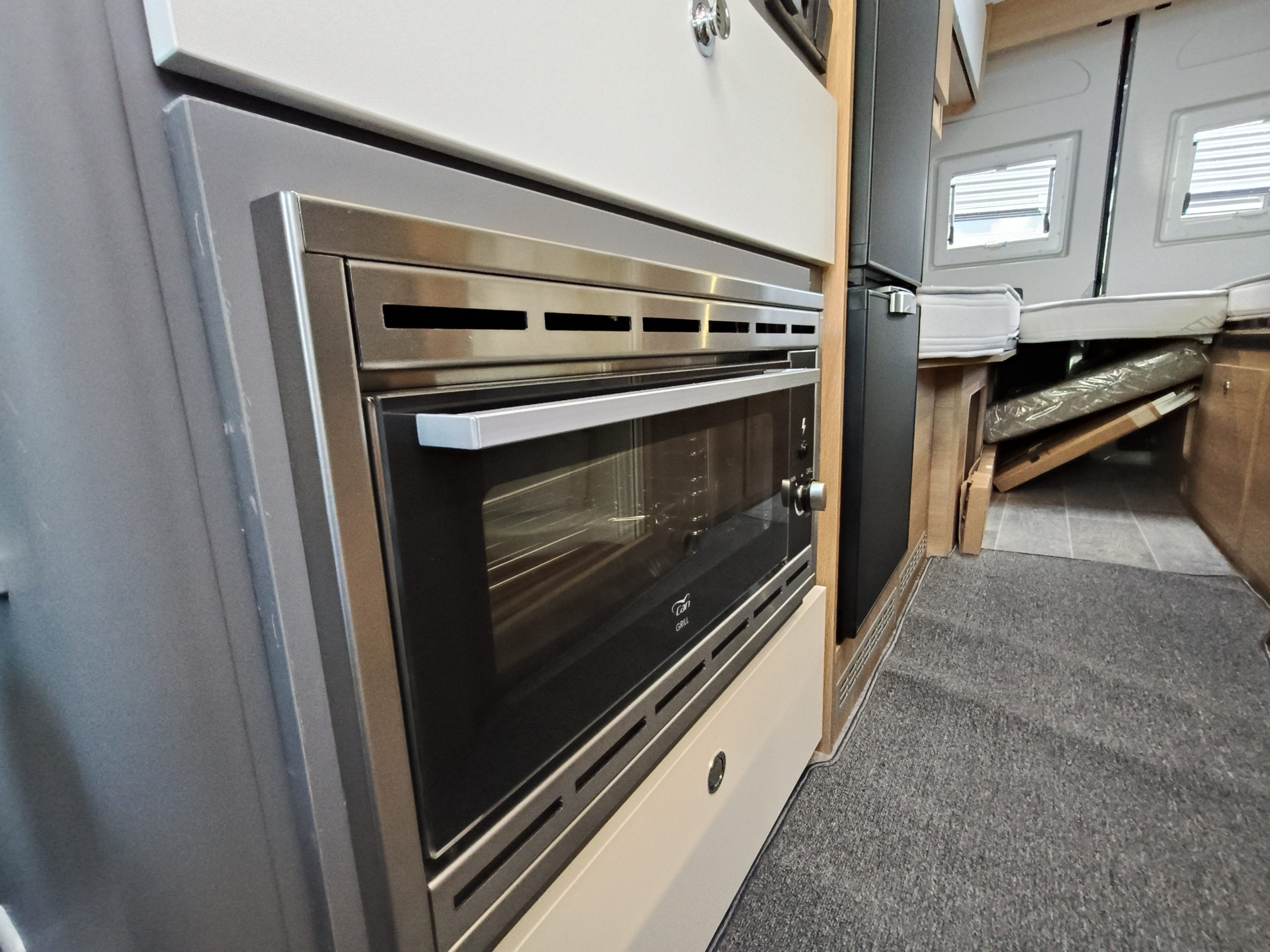 GiottiVan 64G Premiere Edition Lengte bedden (212 CM) Fiat AUTOMAAT