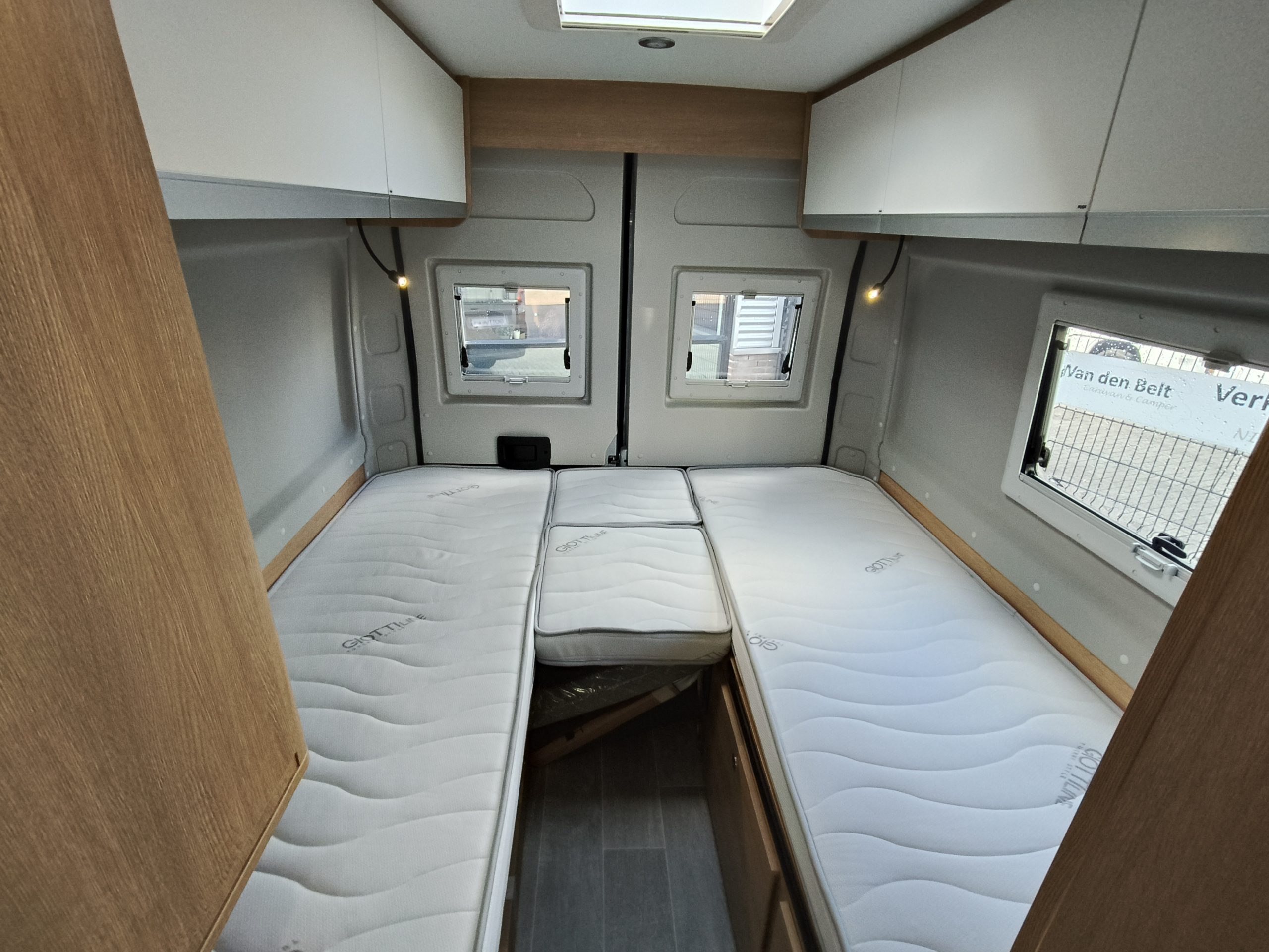 GiottiVan 64G Premiere Edition Lengte bedden (212 CM) Fiat AUTOMAAT
