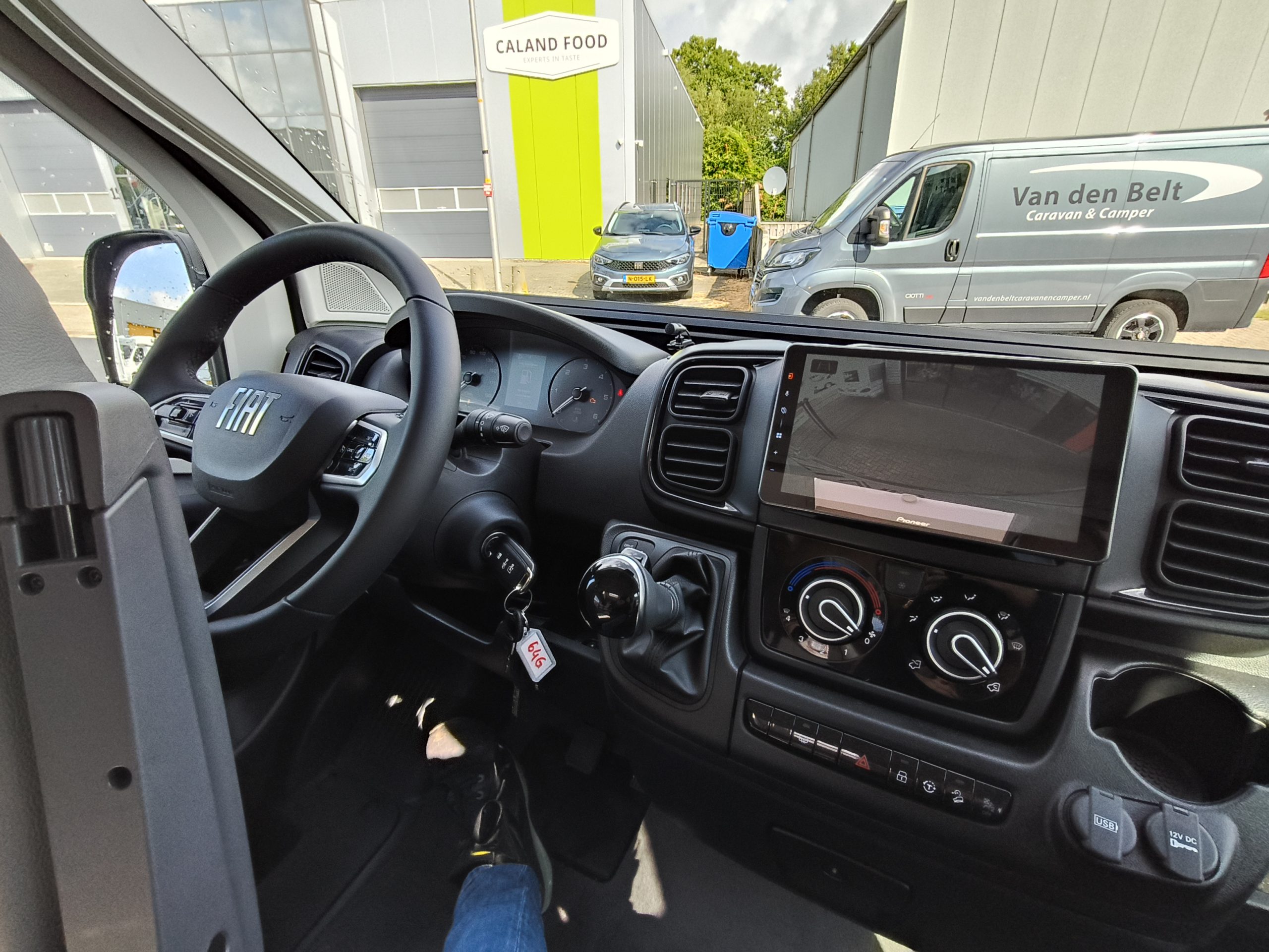 GiottiVan 64G Premiere Edition Lengte bedden (212 CM) Fiat AUTOMAAT