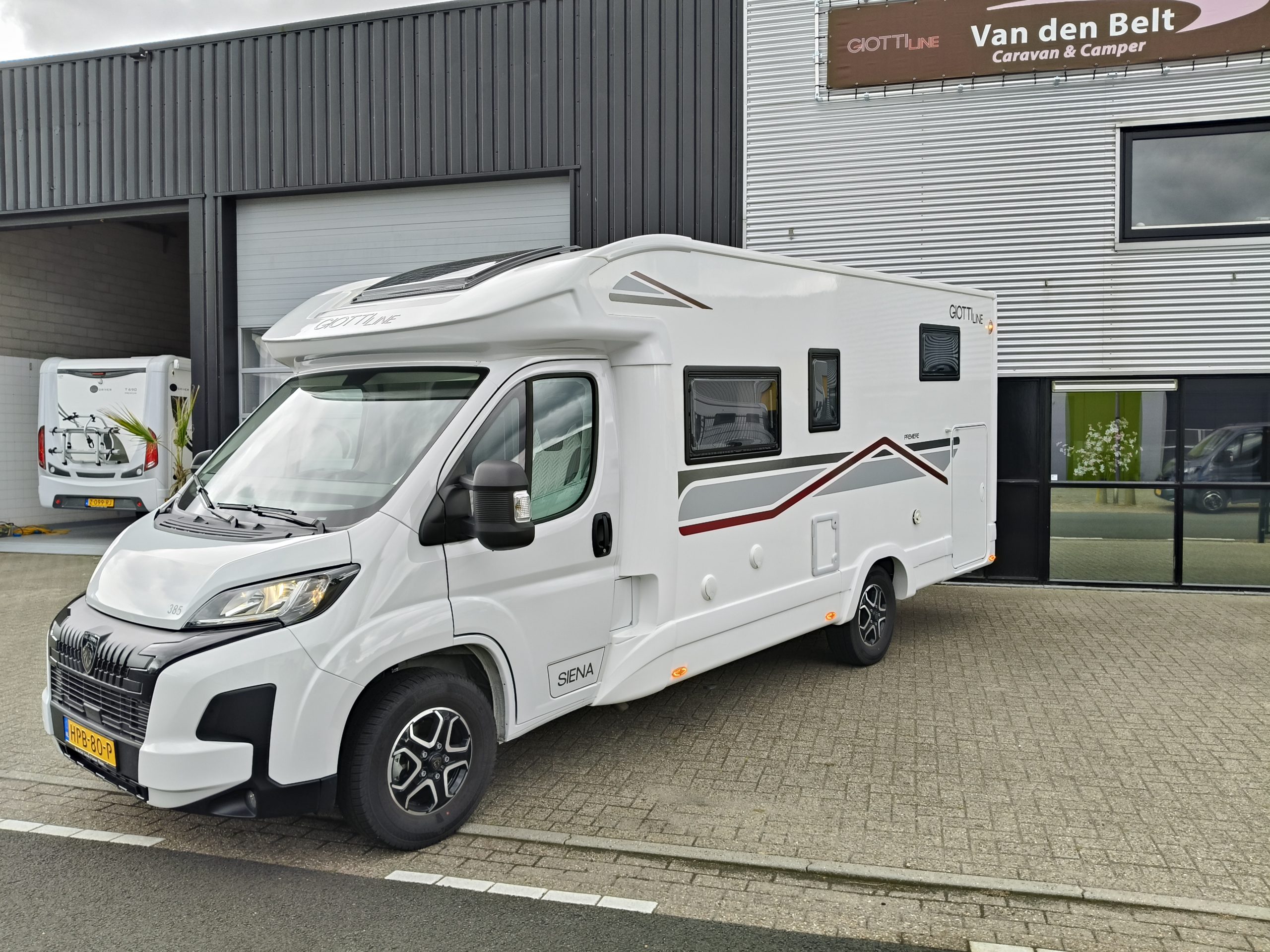 GiottiLine Siena 385  Premiere Edition enkelebedden met hefbed 5 pers.  model 25 automaat