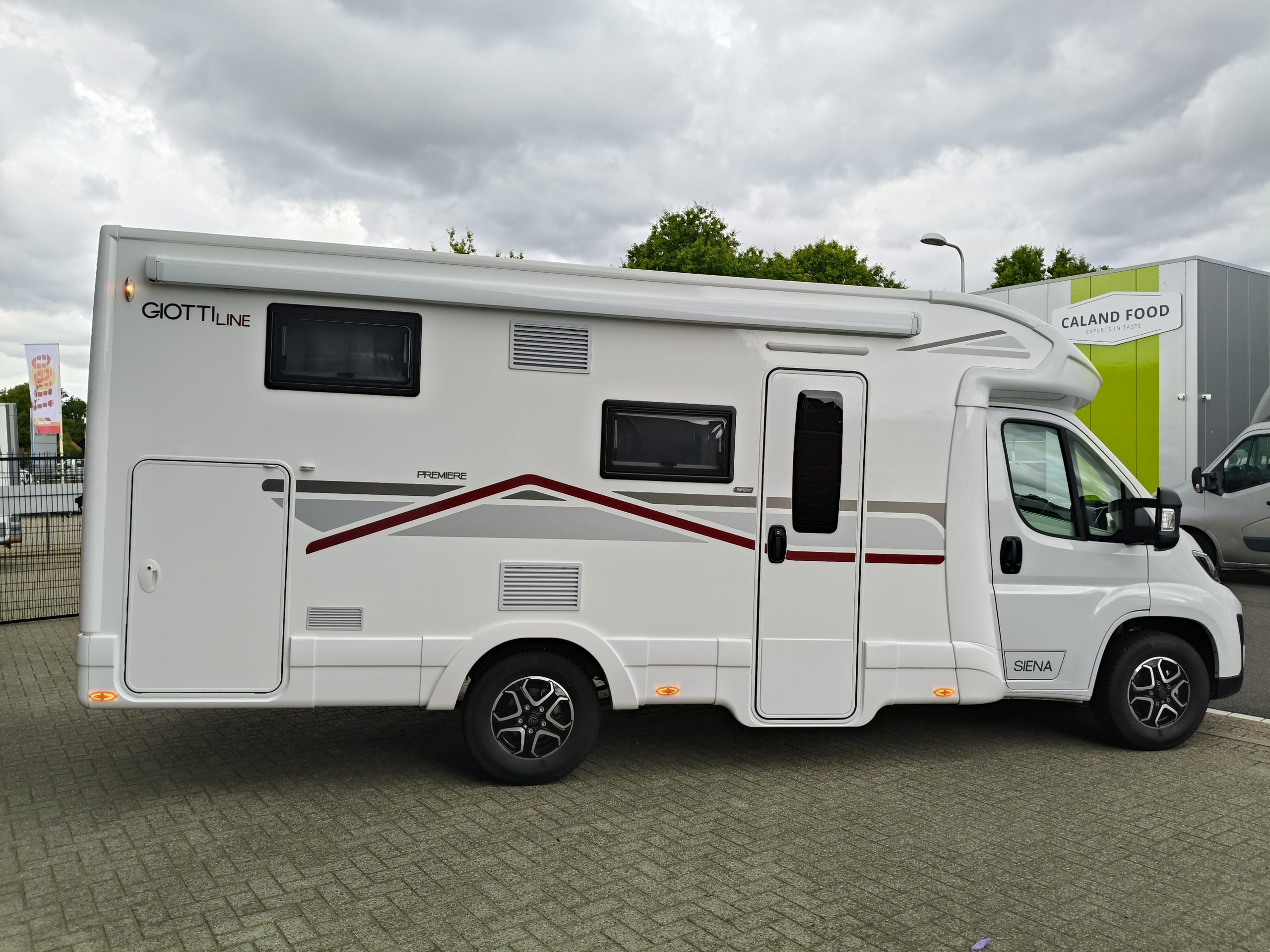 GiottiLine Siena 385  Premiere Edition enkelebedden met hefbed 5 pers.  model 25 automaat