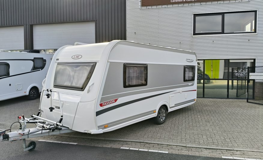 LMC PASSION 470 E Lengtebedden