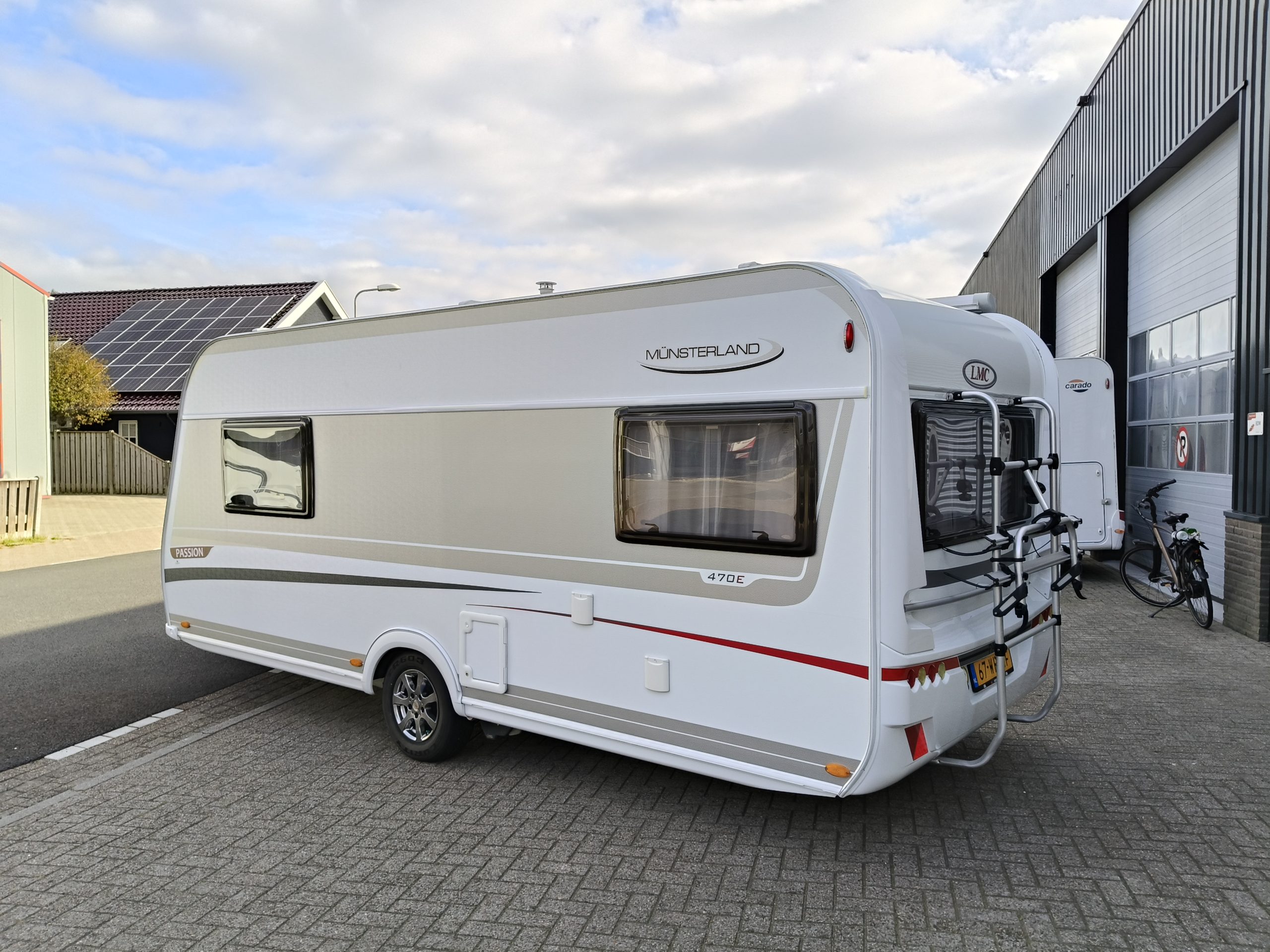 LMC PASSION 470 E Lengtebedden