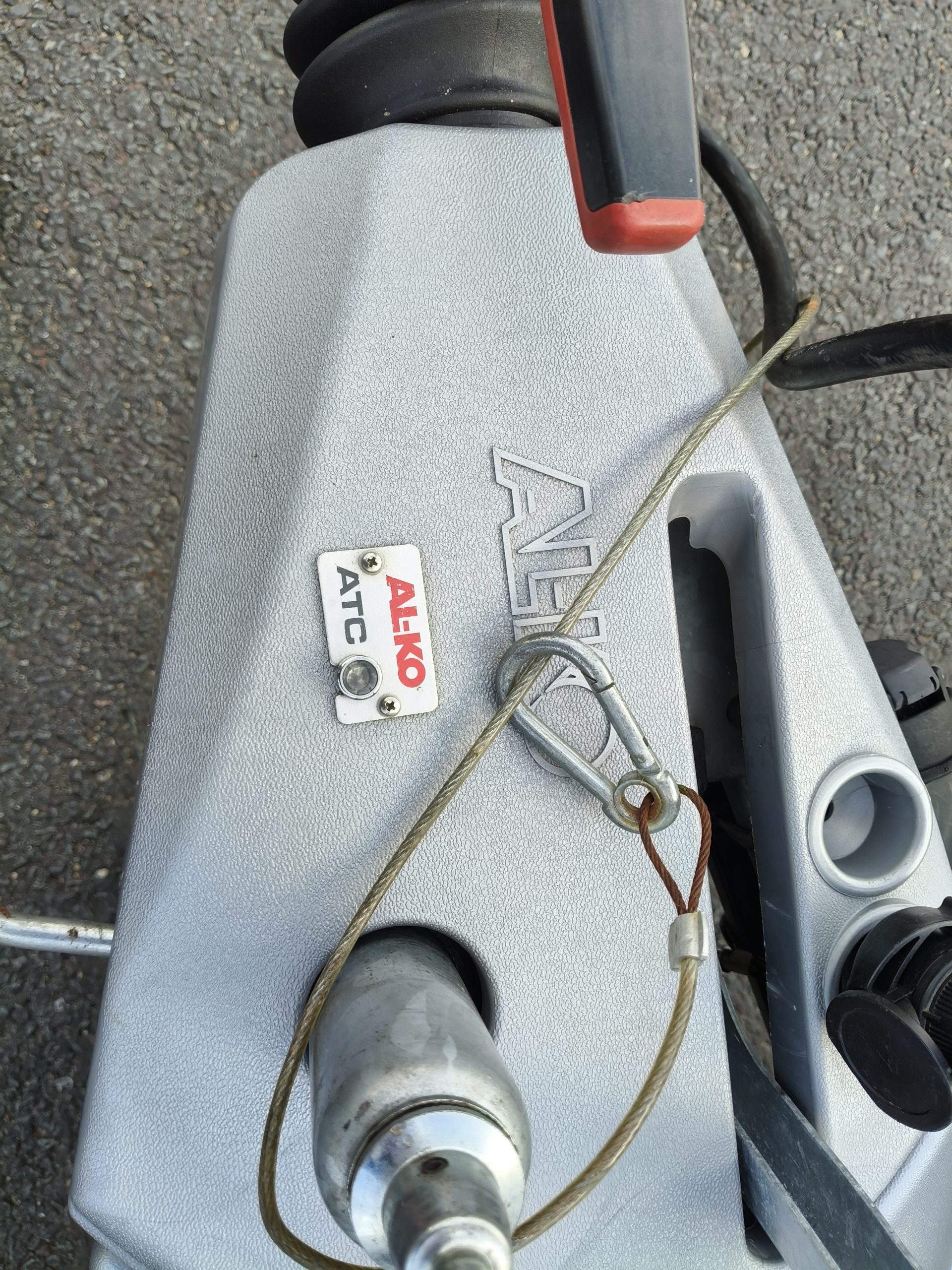 LMC PASSION 470 E Lengtebedden