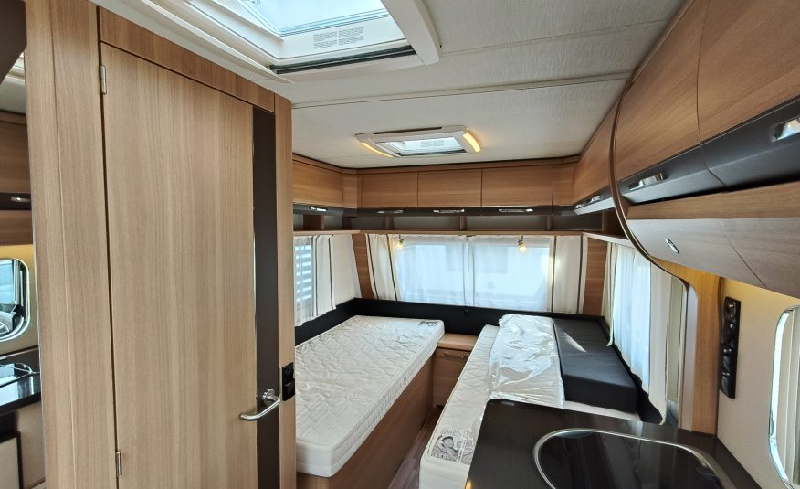 LMC PASSION 470 E Lengtebedden