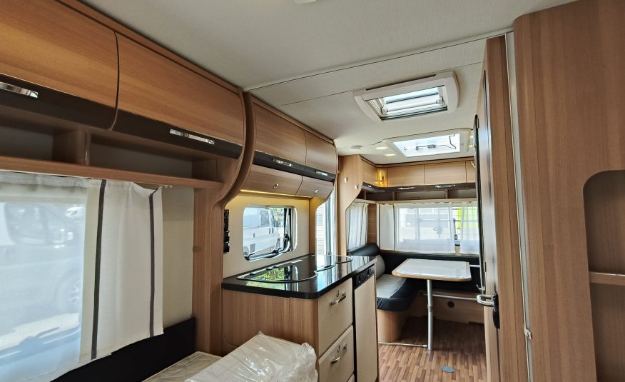 LMC PASSION 470 E Lengtebedden
