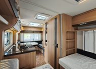 LMC PASSION 470 E Lengtebedden