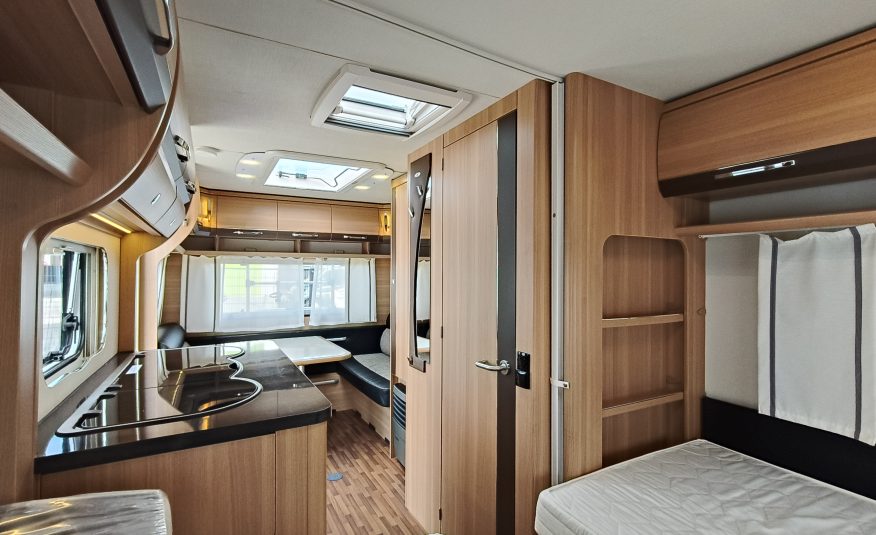 LMC PASSION 470 E Lengtebedden