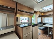 LMC PASSION 470 E Lengtebedden